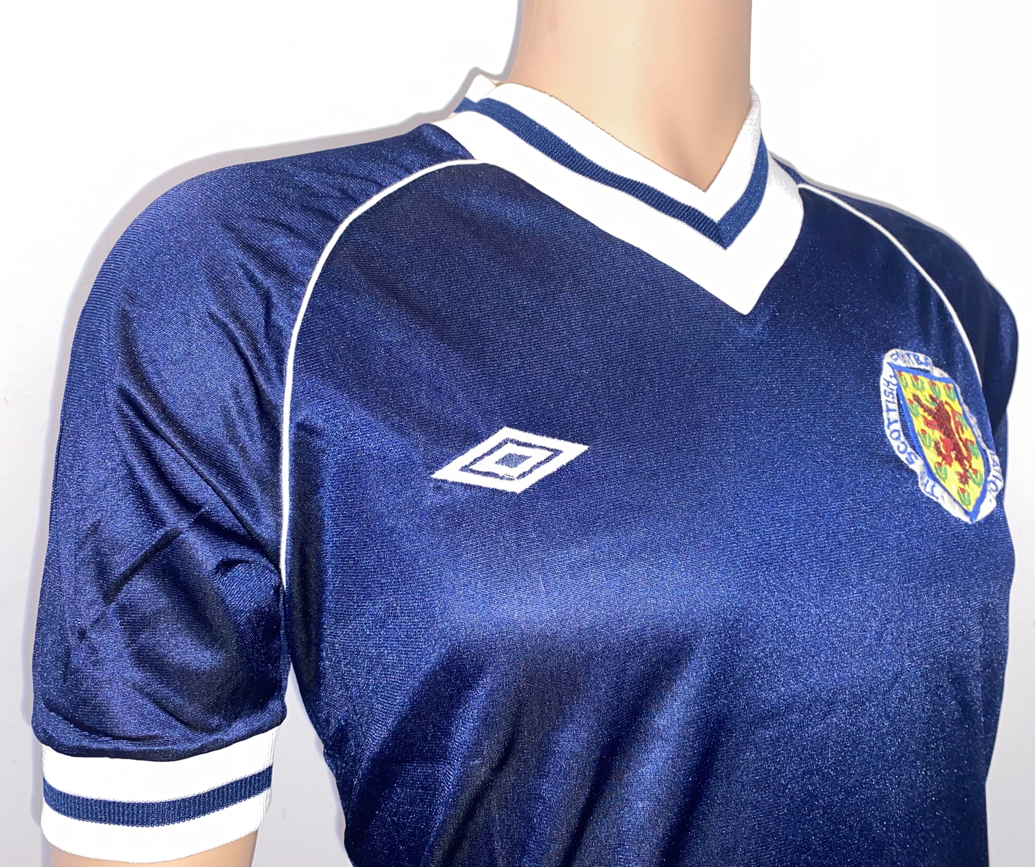 1983 SCOTLAND UMBRO MATCH WORN HOME SHIRT #15