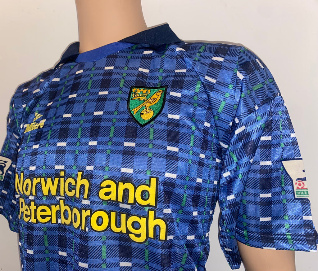 1994/95 NORWICH CITY MATCH ISSUE AWAY SHIRT (AKINBIYI #26)
