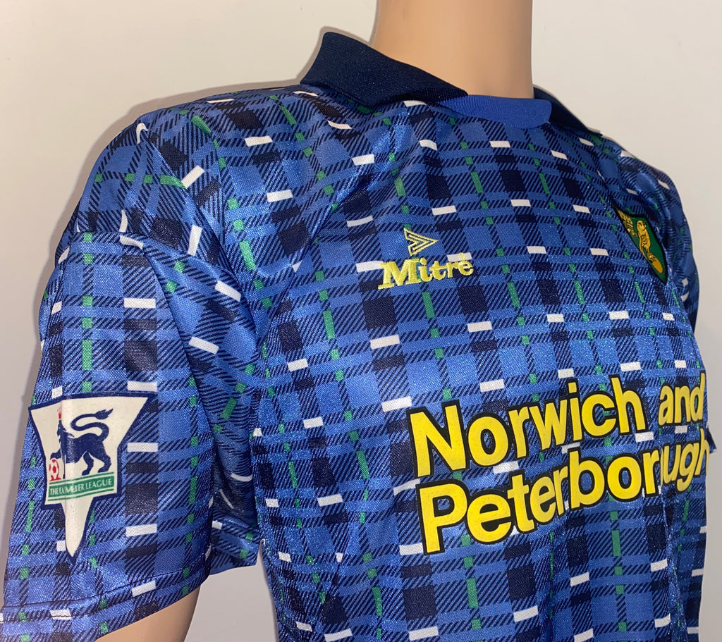 1994/95 NORWICH CITY MATCH ISSUE AWAY SHIRT (AKINBIYI #26)