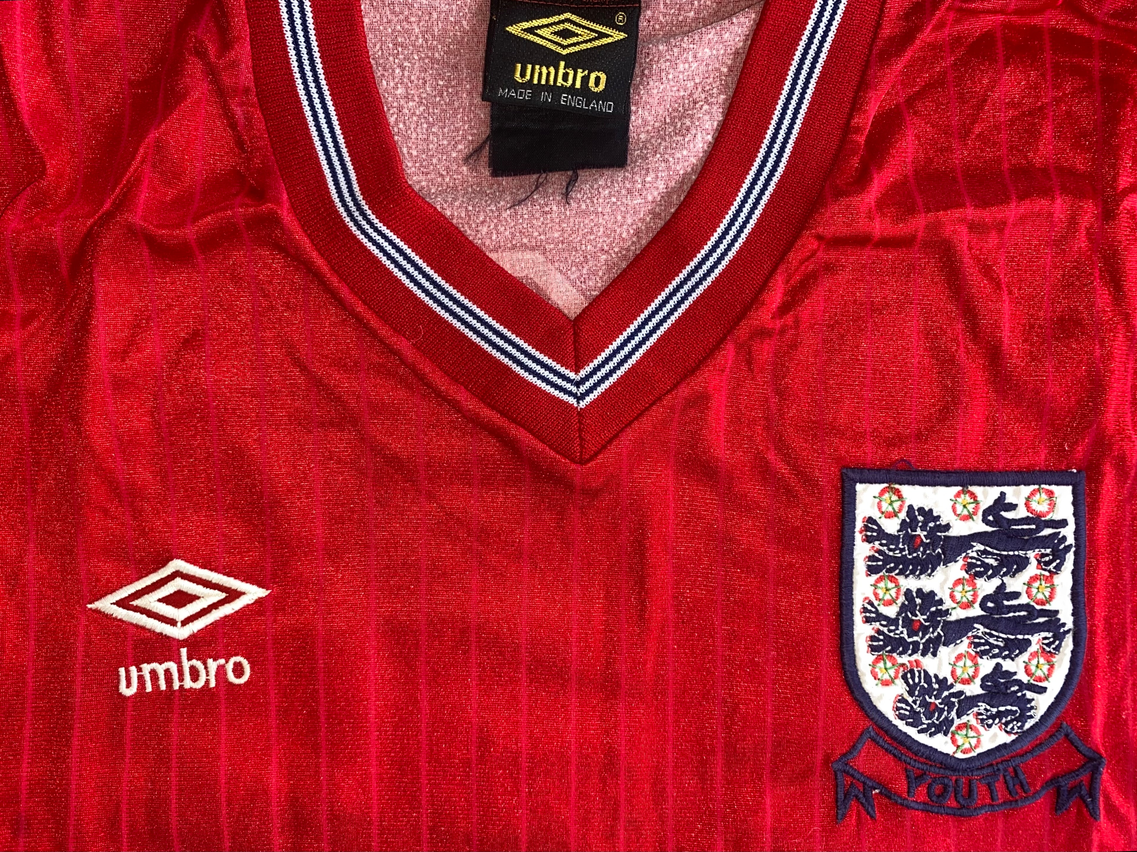 1986/87 MATCH WORN UMBRO ENGLAND YOUTH U18 AWAY SHIRT #16 (MARK ROBINS)