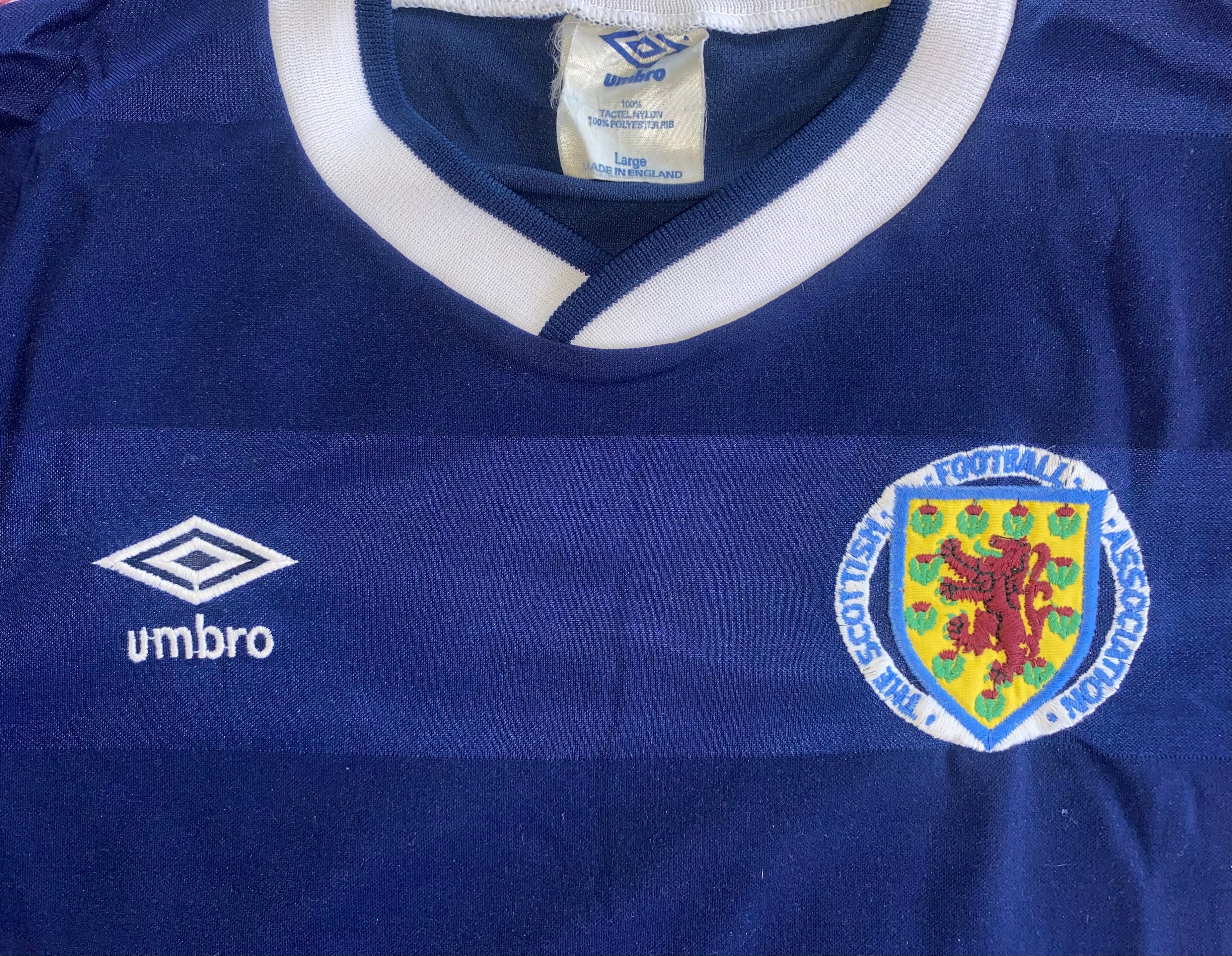 1985/86 SCOTLAND MATCH WORN UMBRO HOME SHIRT #18