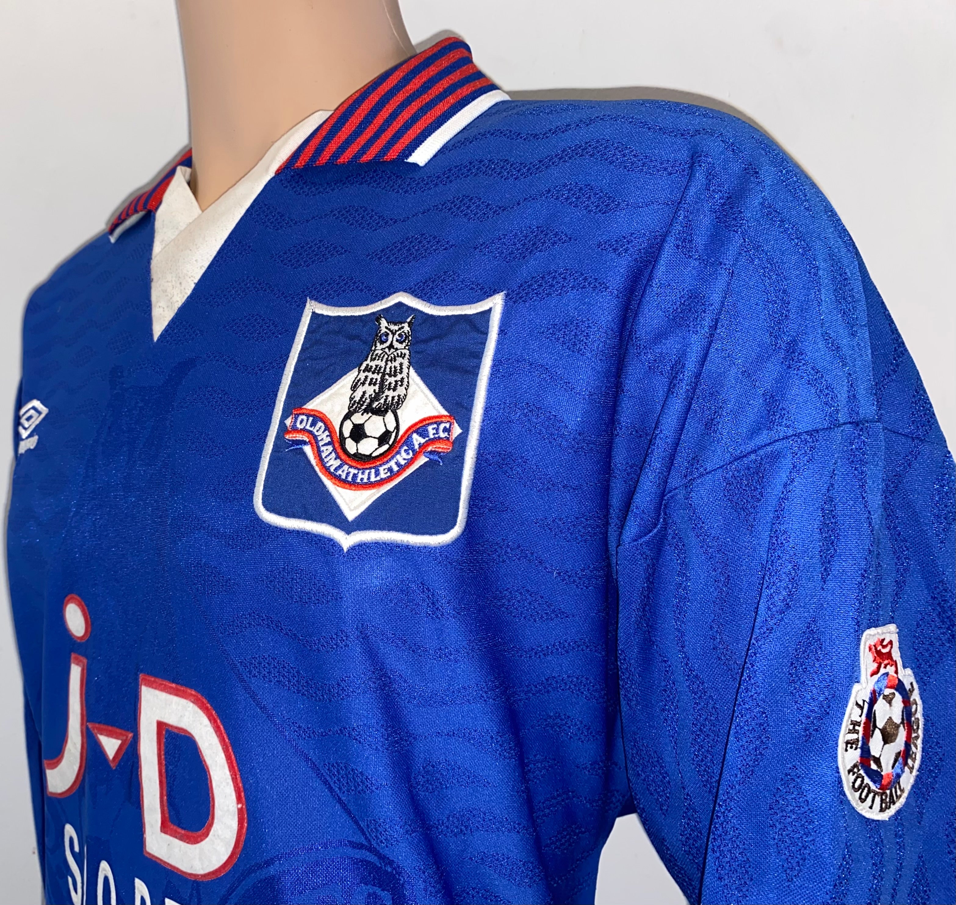 1995/96 OLDHAM ATHLETIC MATCH WORN HOME SHIRT #5
