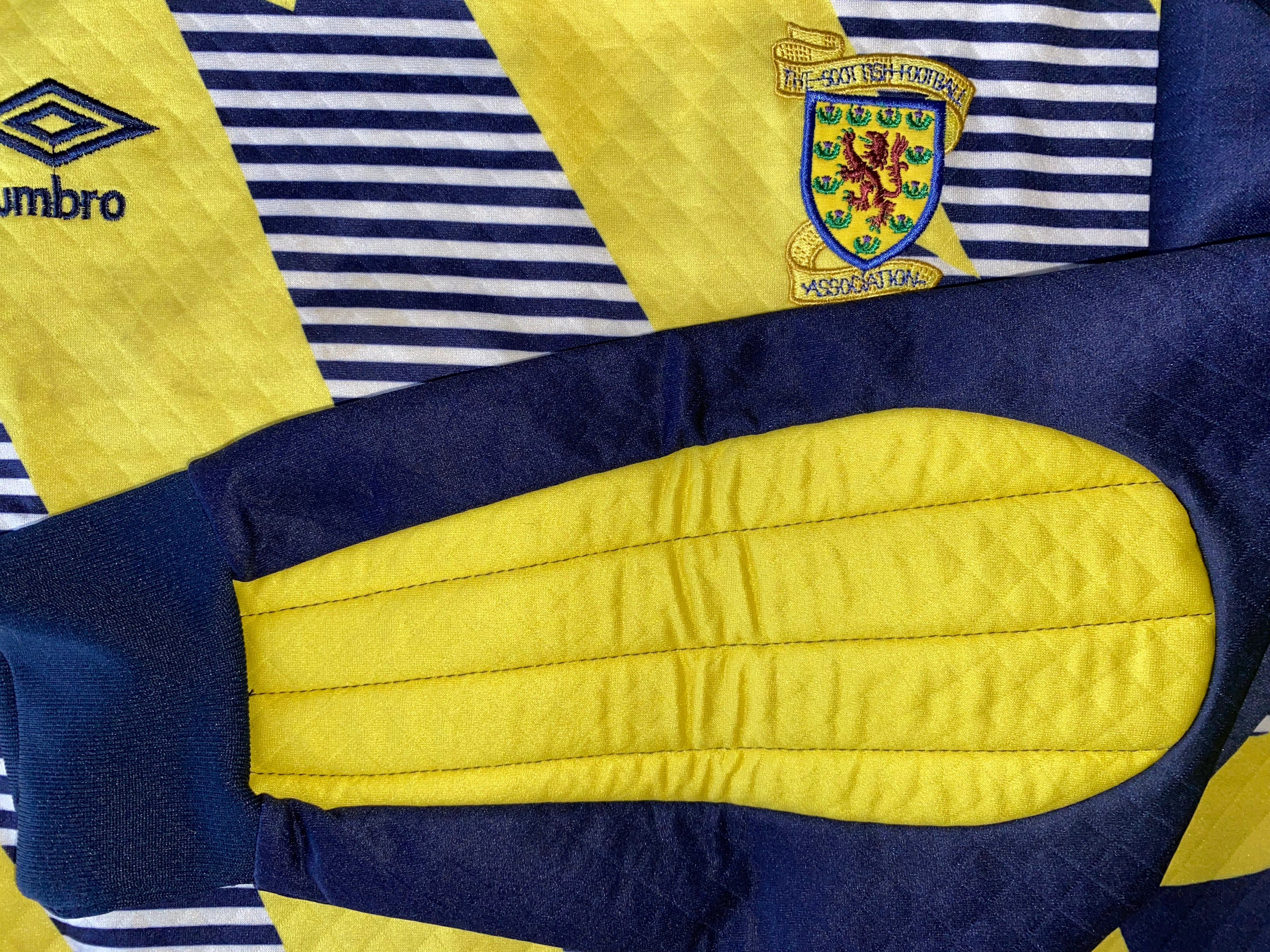 1992 SCOTLAND MATCH ISSUE UMBRO GOALKEEPERS SHIRT GORAM #12