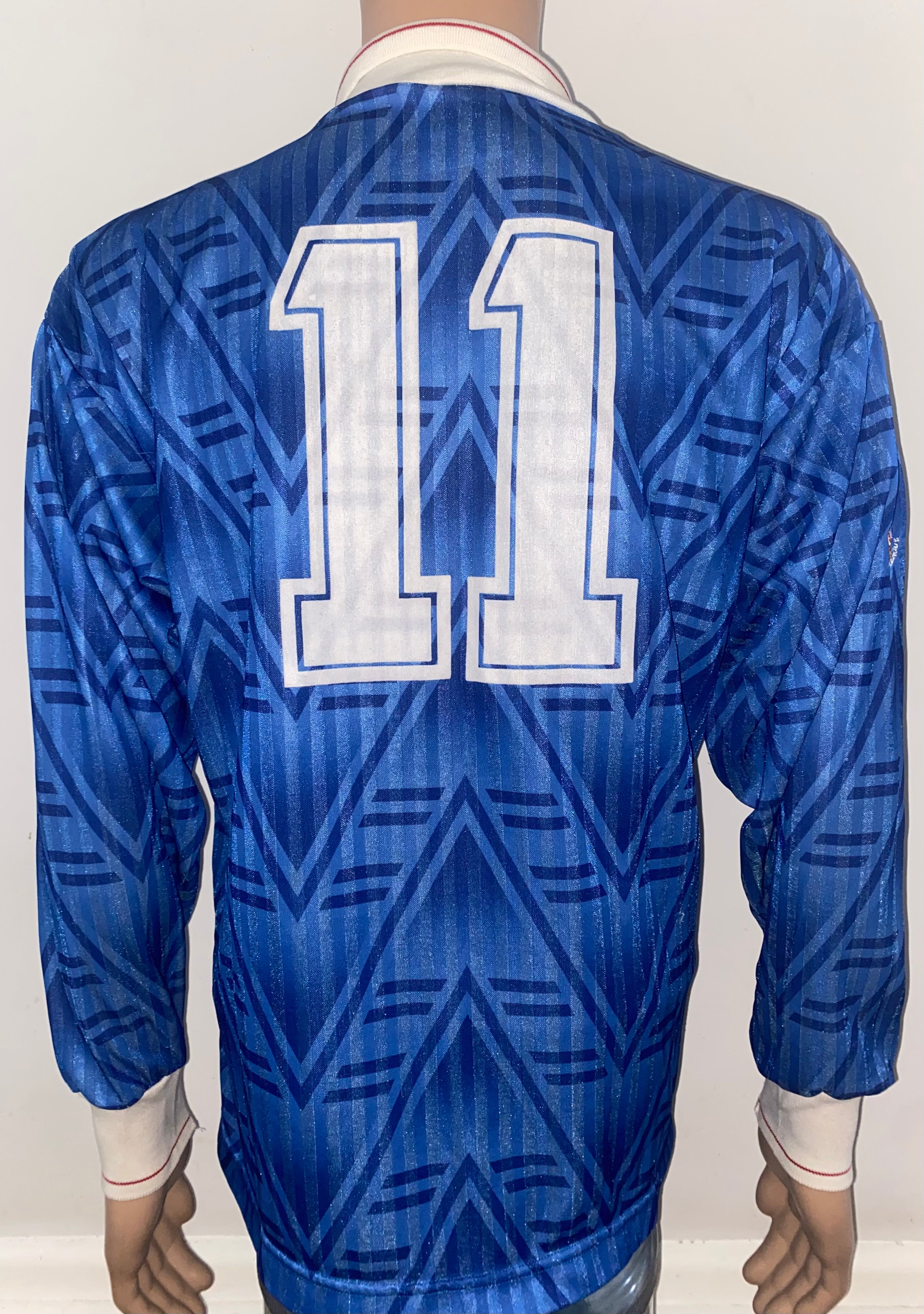 1991/92 PORTSMOUTH MATCH WORN HOME SHIRT (DARREN ANDERTON #11)