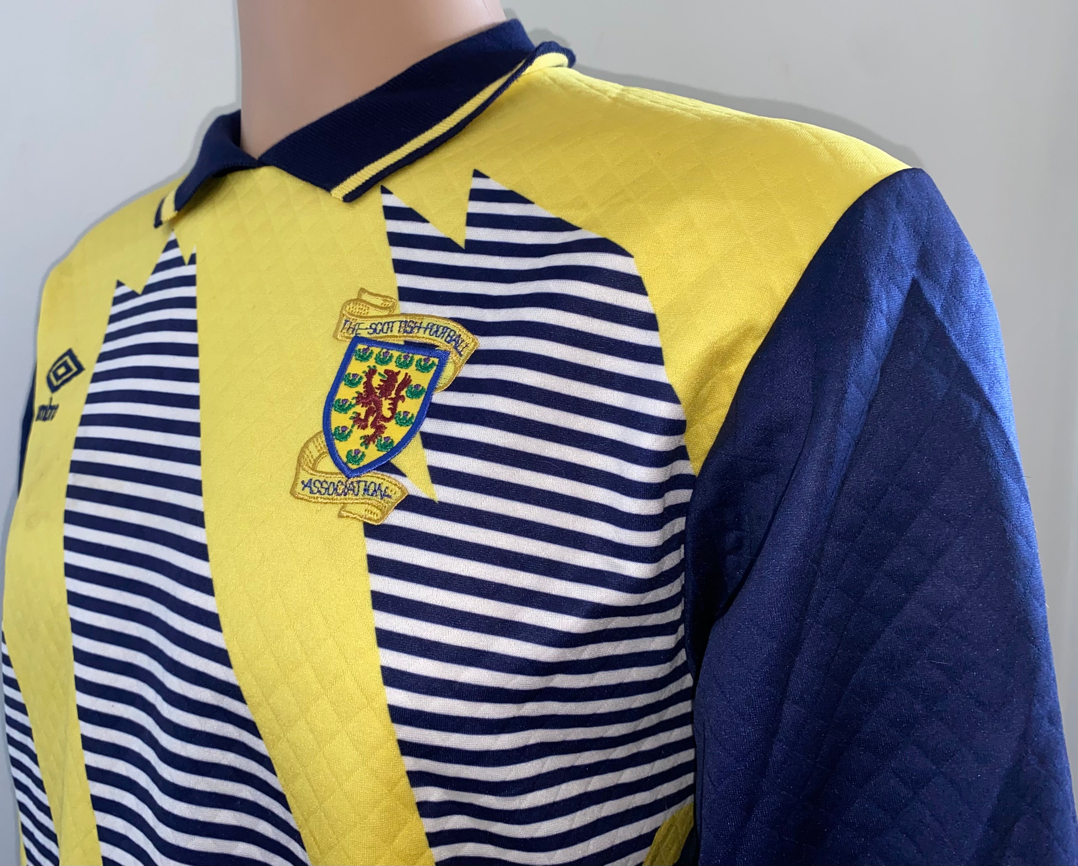1992 SCOTLAND MATCH ISSUE UMBRO GOALKEEPERS SHIRT GORAM #12