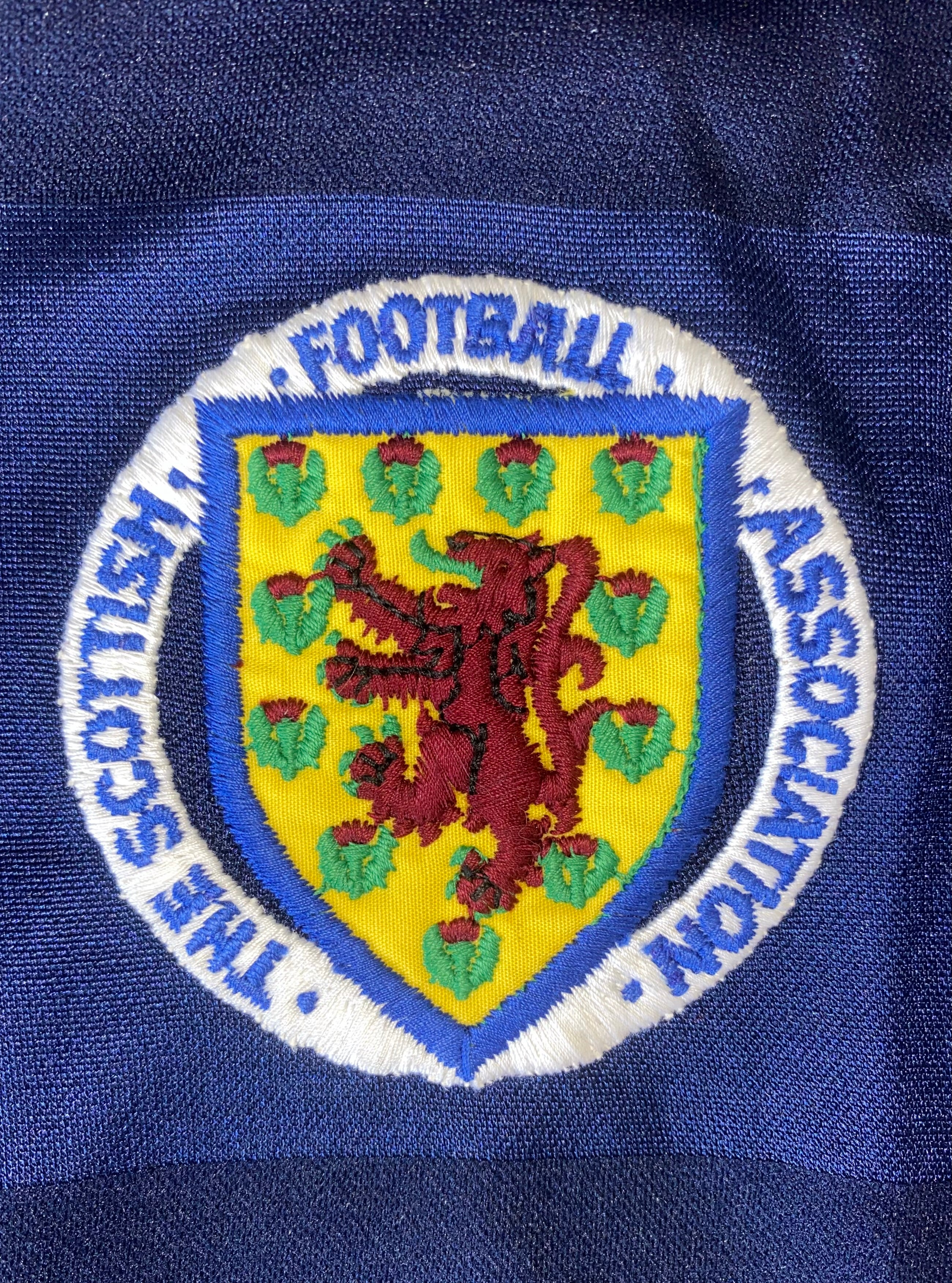1985-86 SCOTLAND MATCH ISSUE HOME L/S SHIRT (ALBISTON #19)