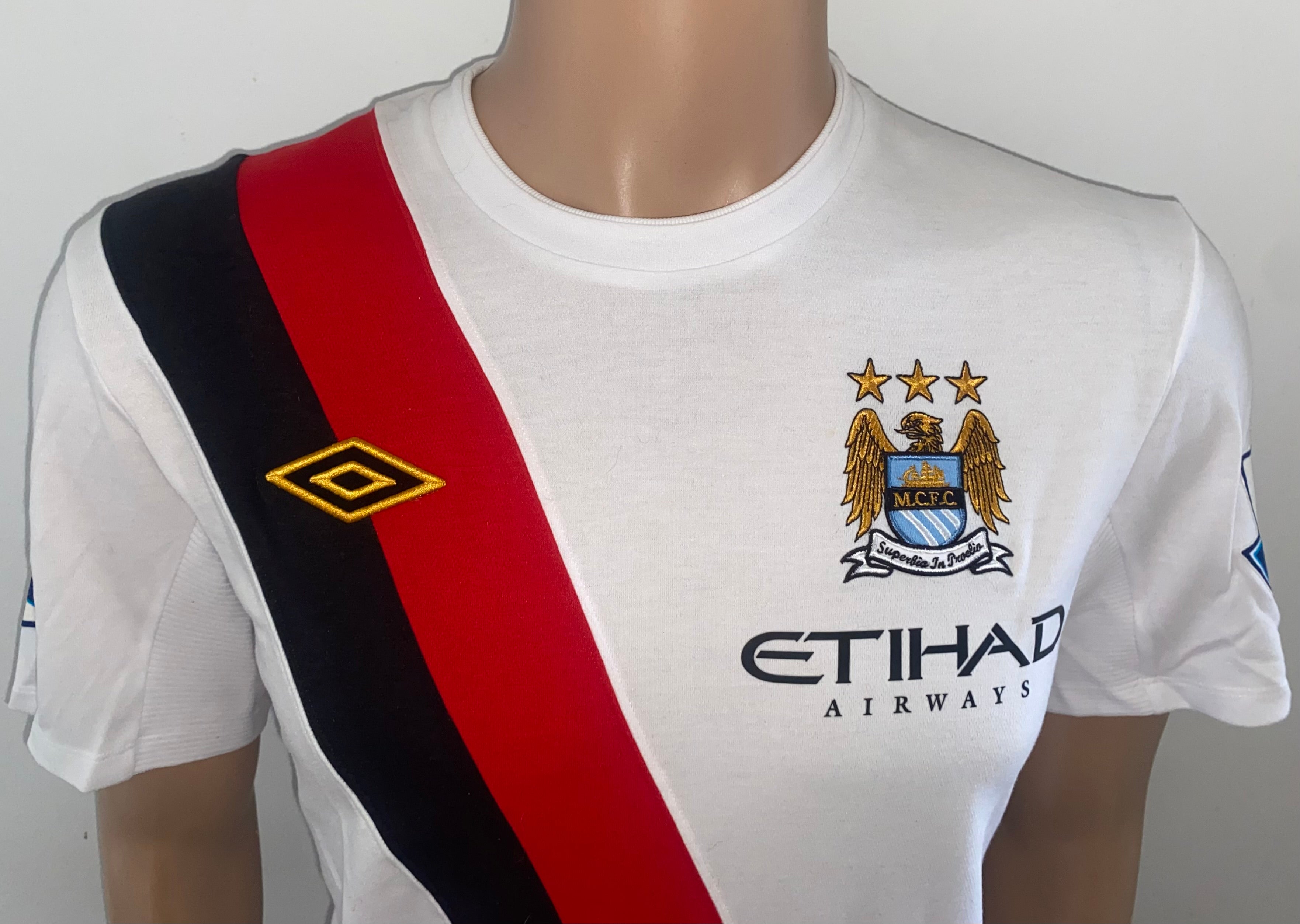 2009/10 MANCHESTER CITY PREMIER LEAGUE MATCH ISSUE 3RD SHIRT (CLAYTON #31)