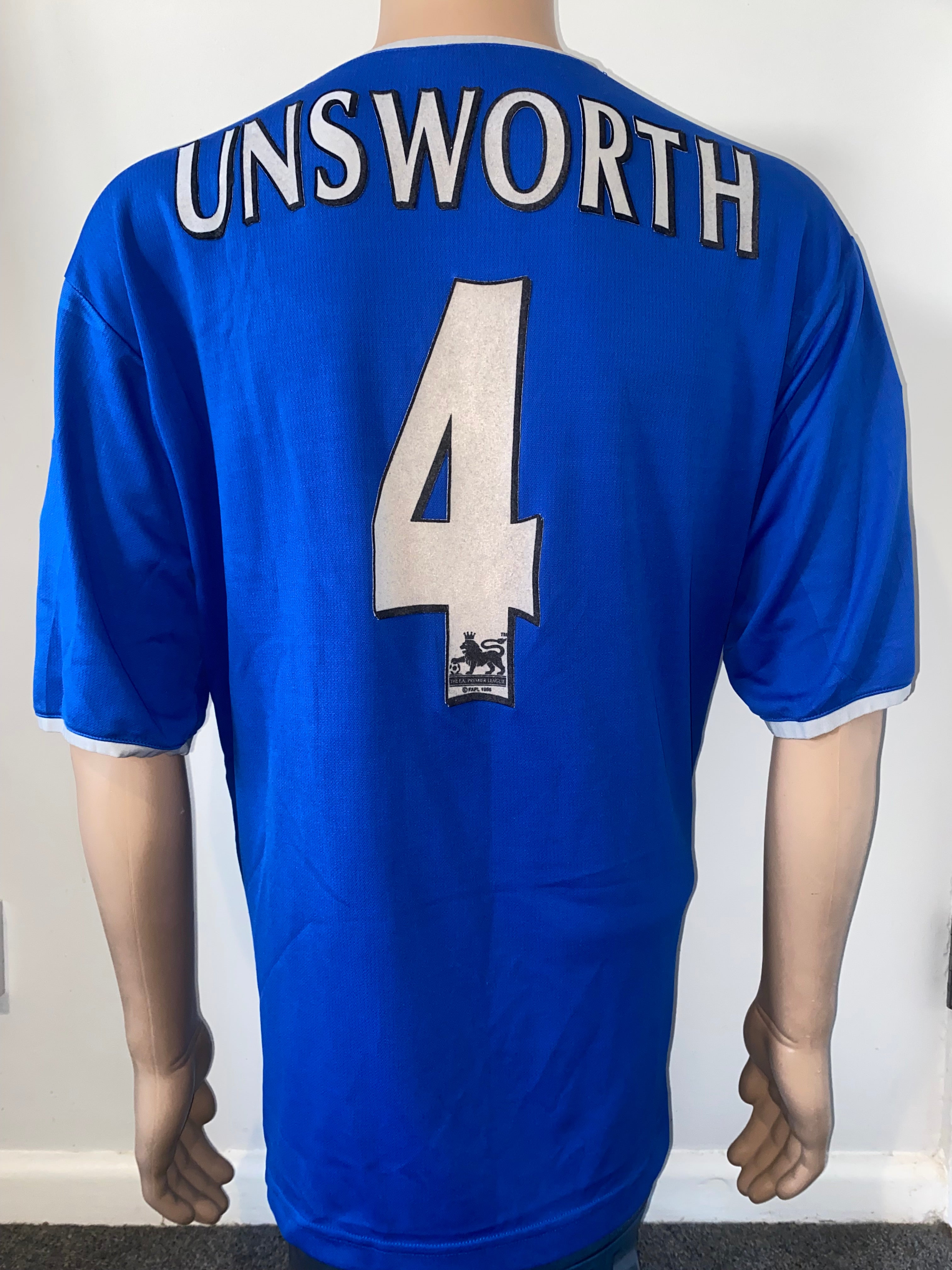2004/05 PORTSMOUTH MATCH WORN SHIRT (DAVID UNSWORTH #40