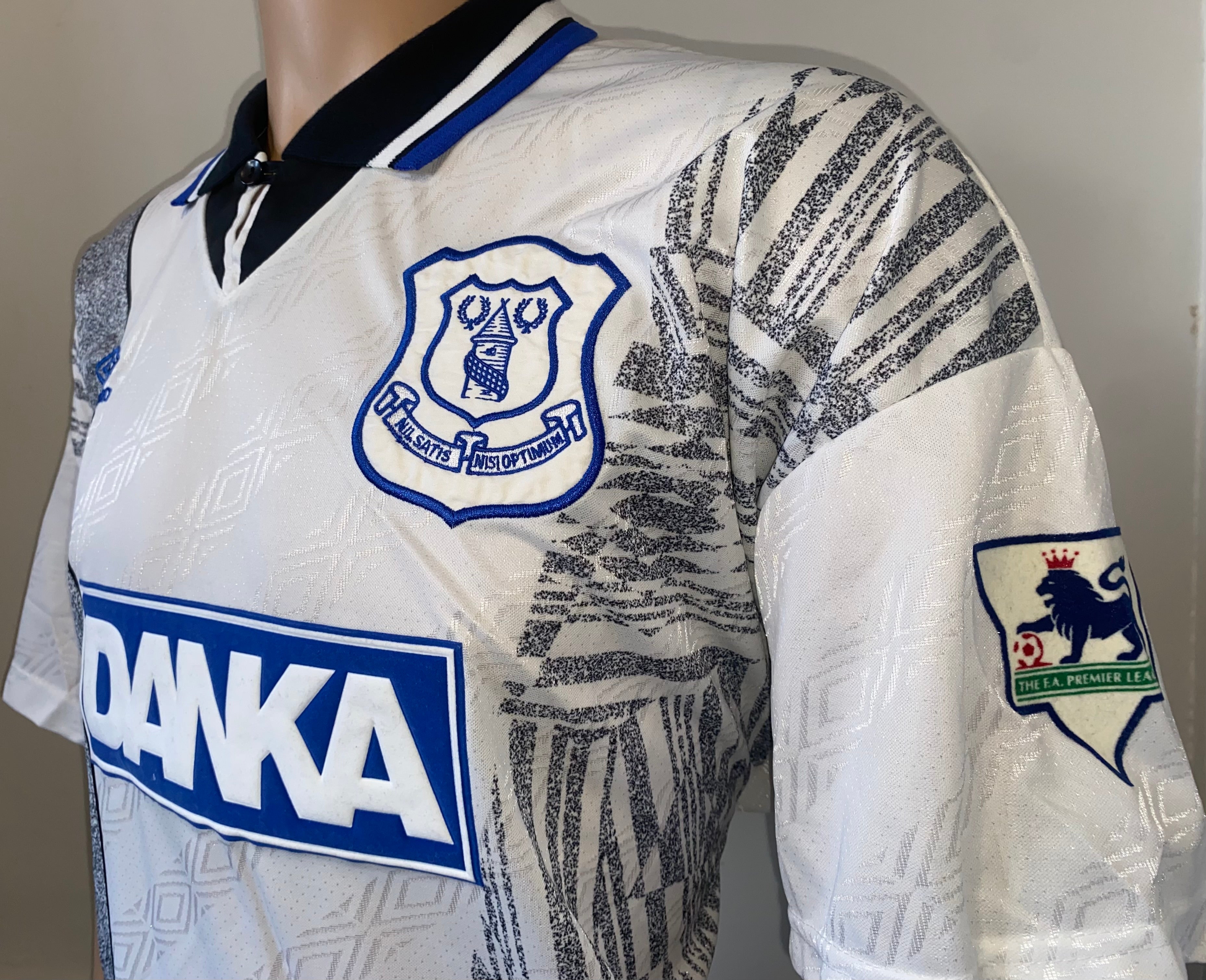1995/96 EVERTON MATCH WORN AWAY SHIRT (ALLEN #26)