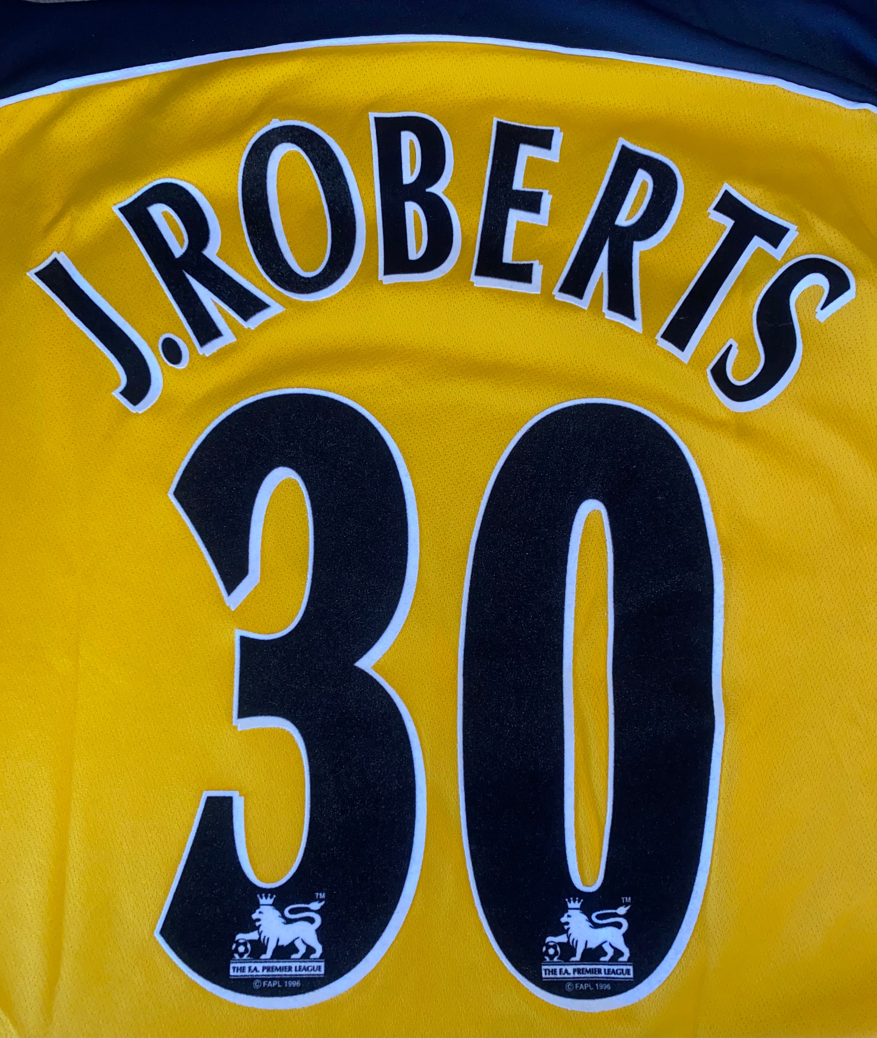 2005/06 WIGAN ATHLETIC MATCH WORN AWAY SHIRT (ROBERTS #30)