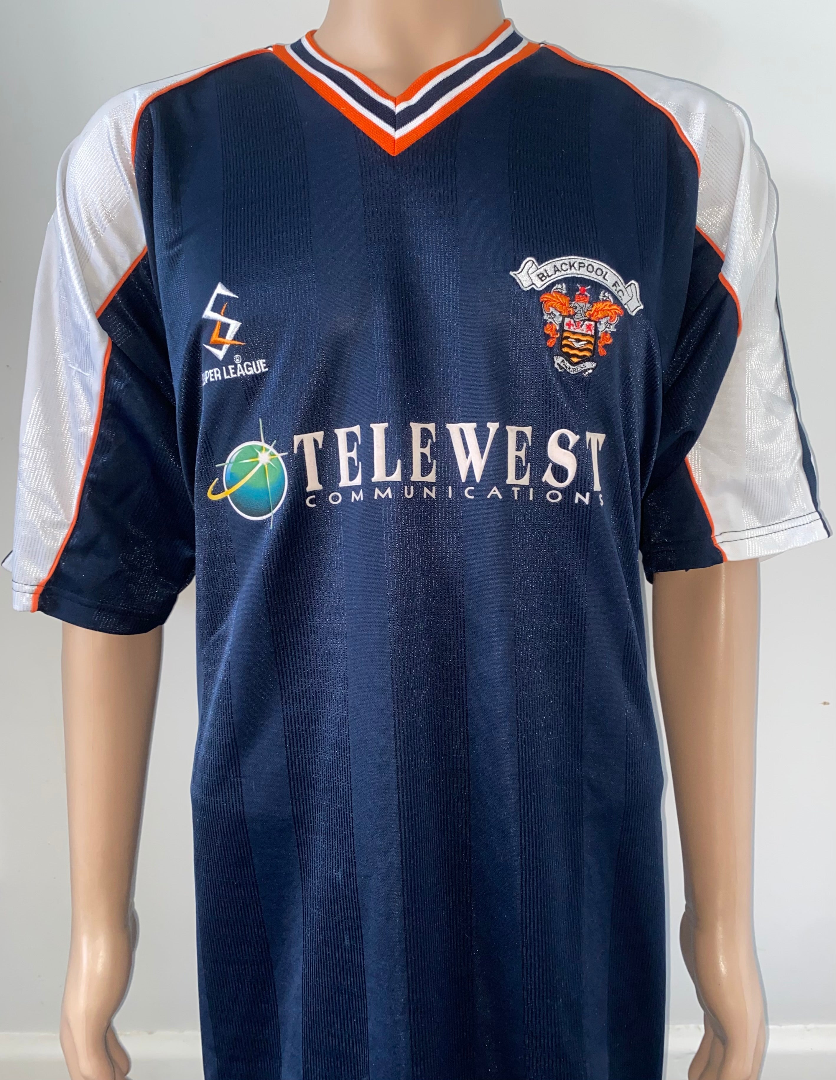 1999/2000 BLACKPOOL MATCH WORN AWAY SHIRT (THOMPSON #17)
