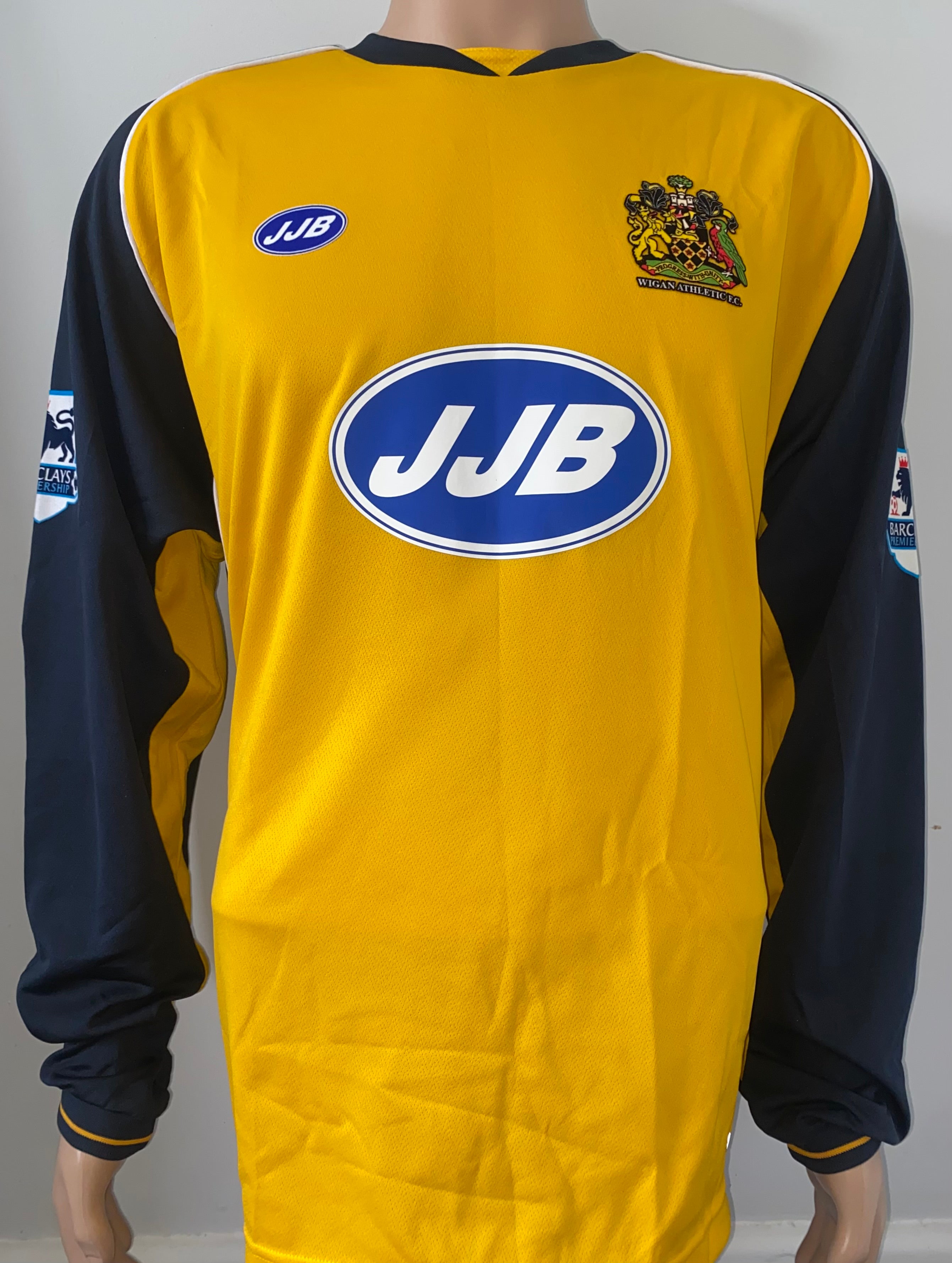 2005/06 WIGAN ATHLETIC MATCH WORN AWAY SHIRT (ROBERTS #30)