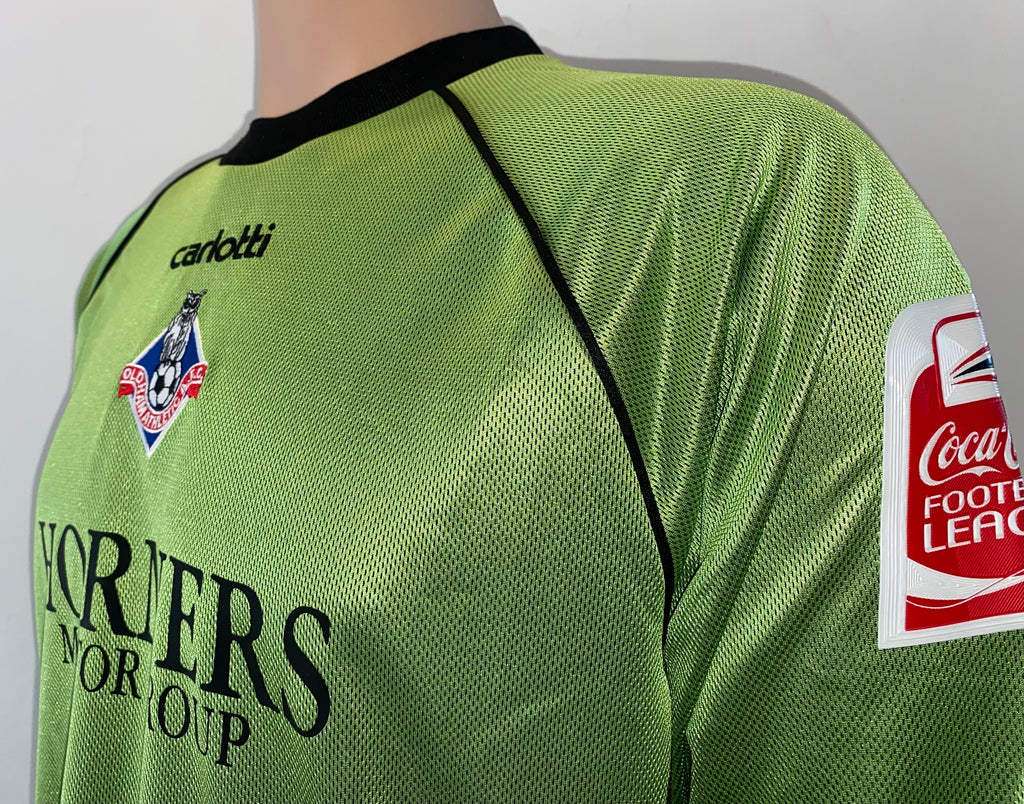 2004/05 OLDHAM ATHLETIC MATCH WORN GOALKEEPERS SHIRT (BOSSU #13)