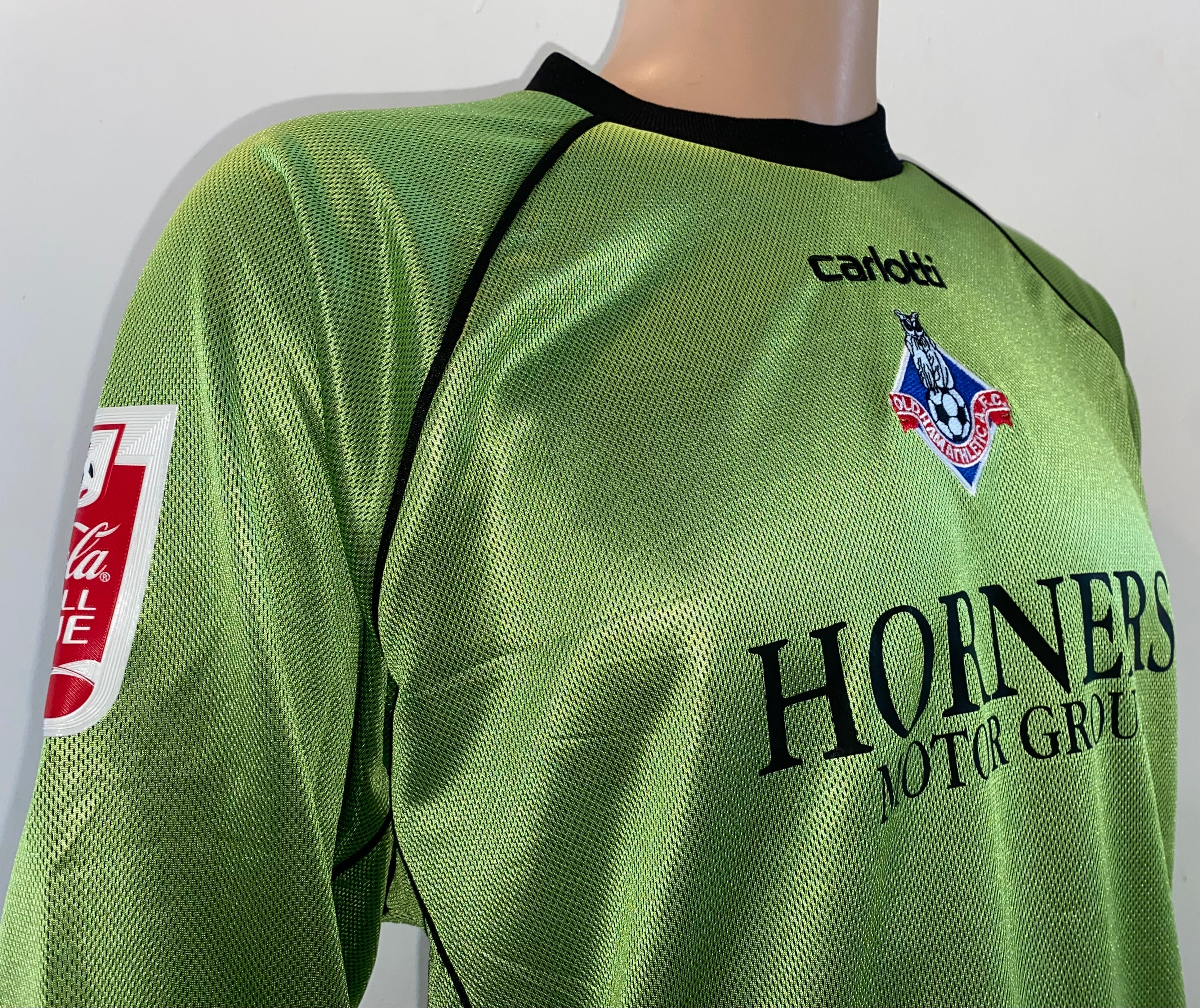 2004/05 OLDHAM ATHLETIC MATCH WORN GOALKEEPERS SHIRT (BOSSU #13)
