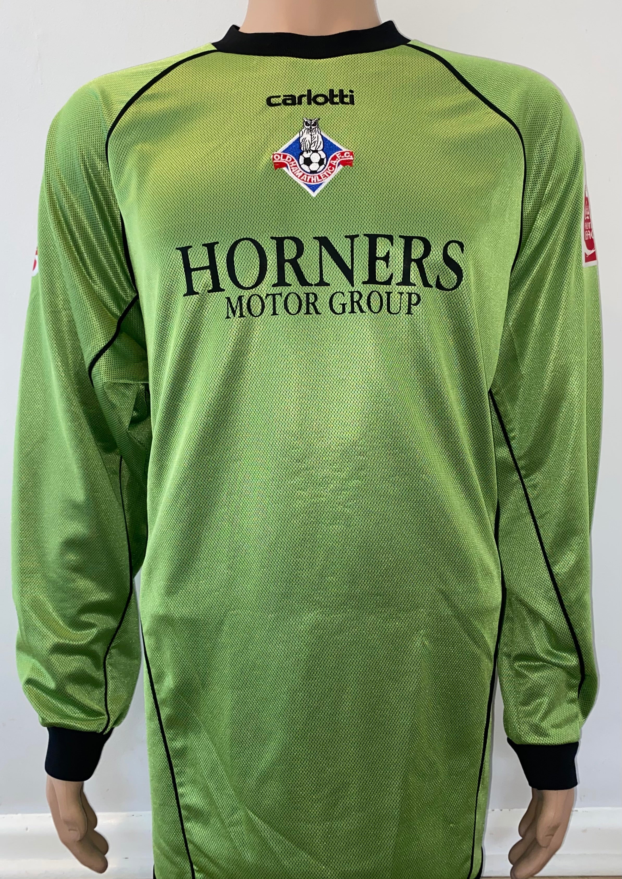 2004/05 OLDHAM ATHLETIC MATCH WORN GOALKEEPERS SHIRT (BOSSU #13)