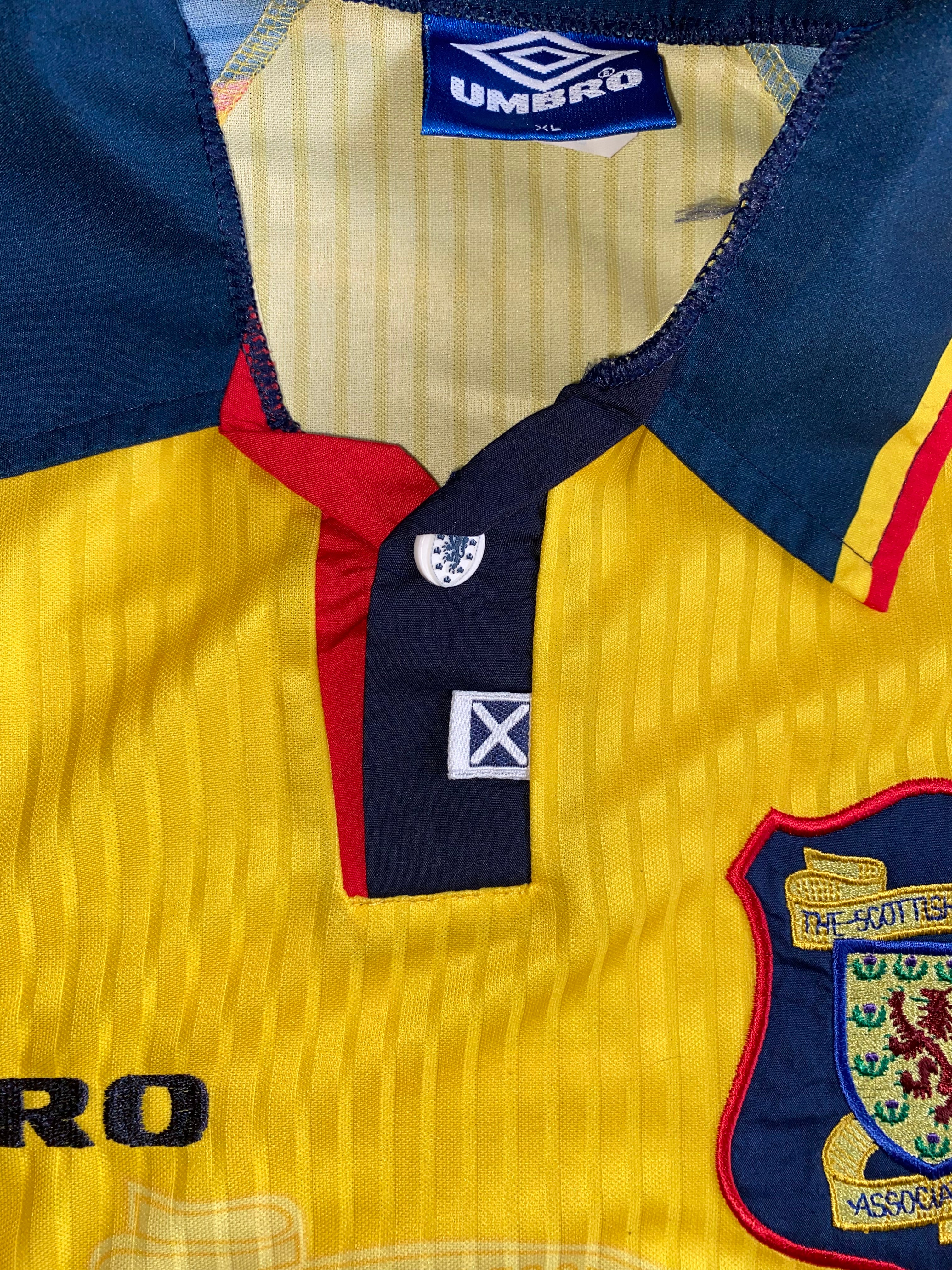 1998 SCOTLAND MATCHWORN UMBRO AWAY SHIRT #17