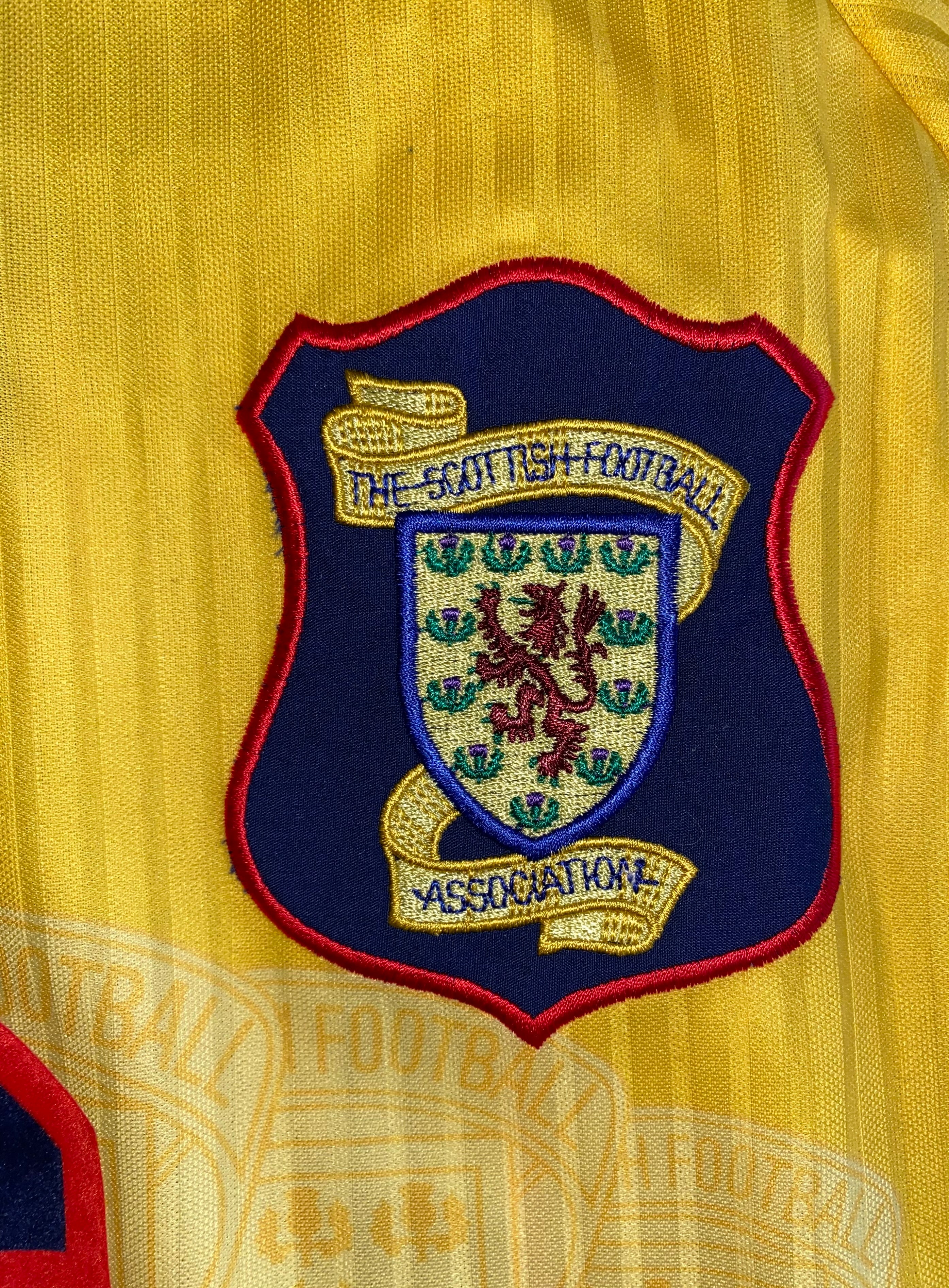 1998 SCOTLAND MATCHWORN UMBRO AWAY SHIRT #6