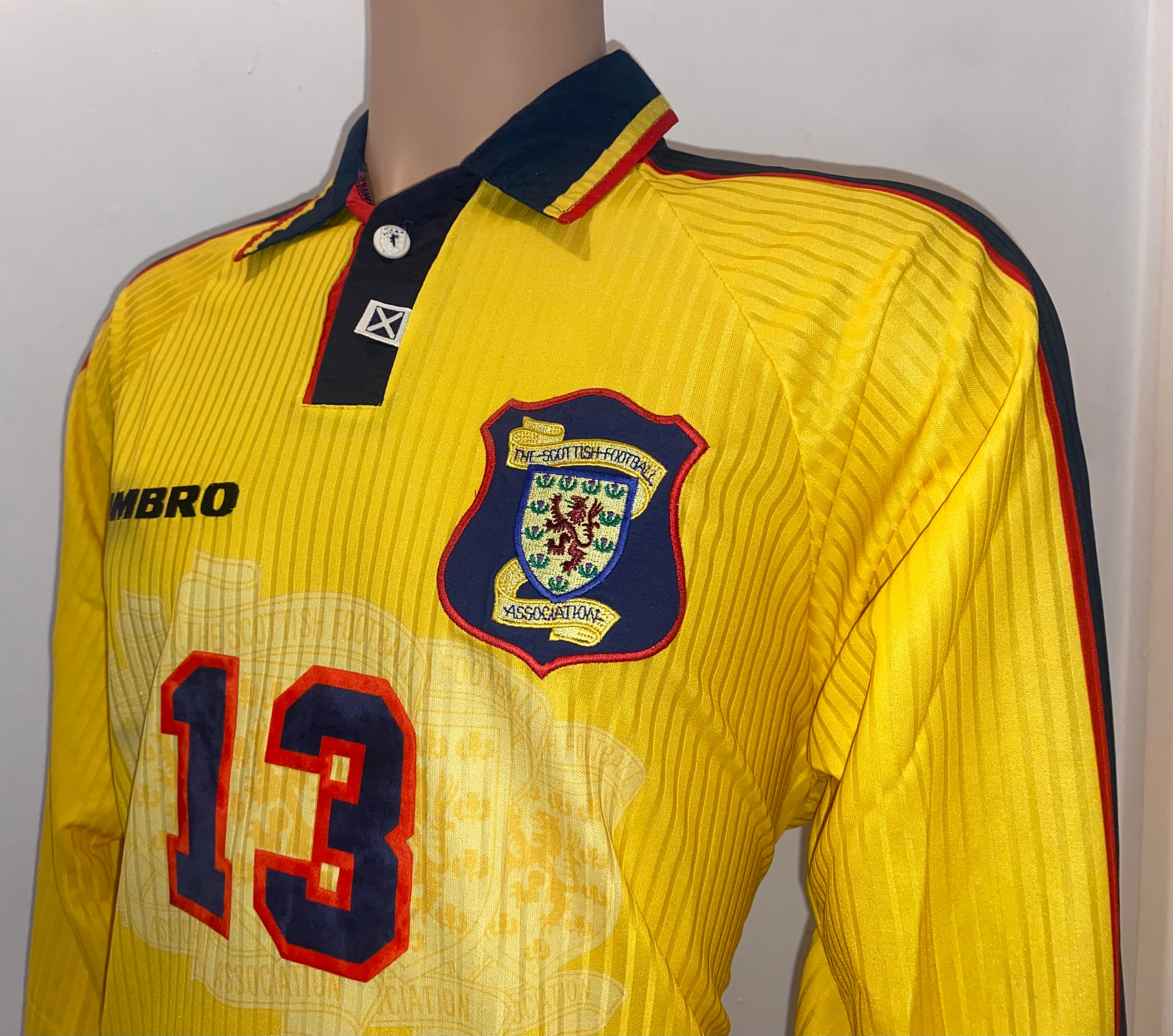 1998 SCOTLAND MATCHWORN UMBRO AWAY SHIRT #13