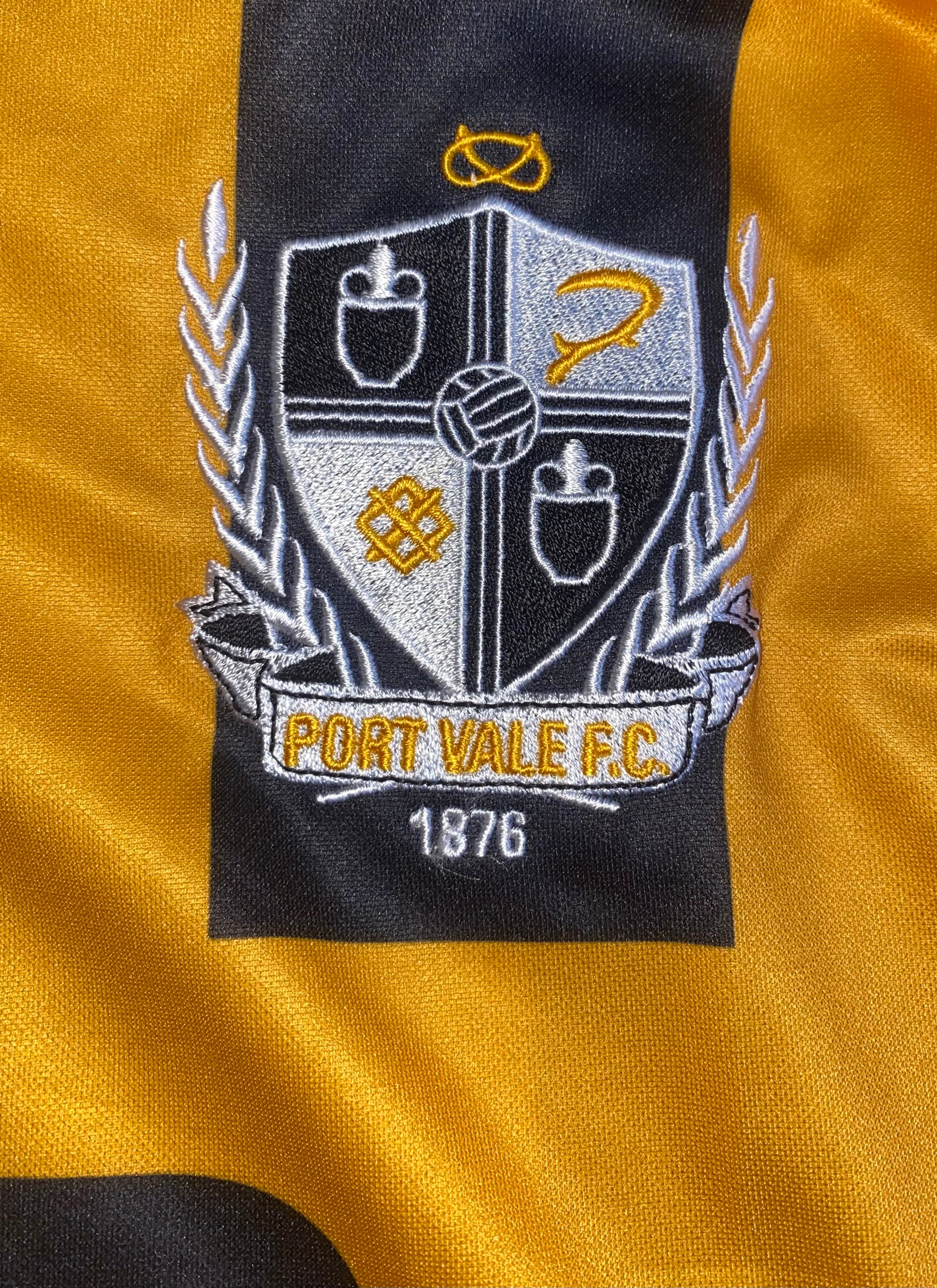 2014/15 PORT VALE MATCH ISSUE AWAY SHIRT (YATES #16)