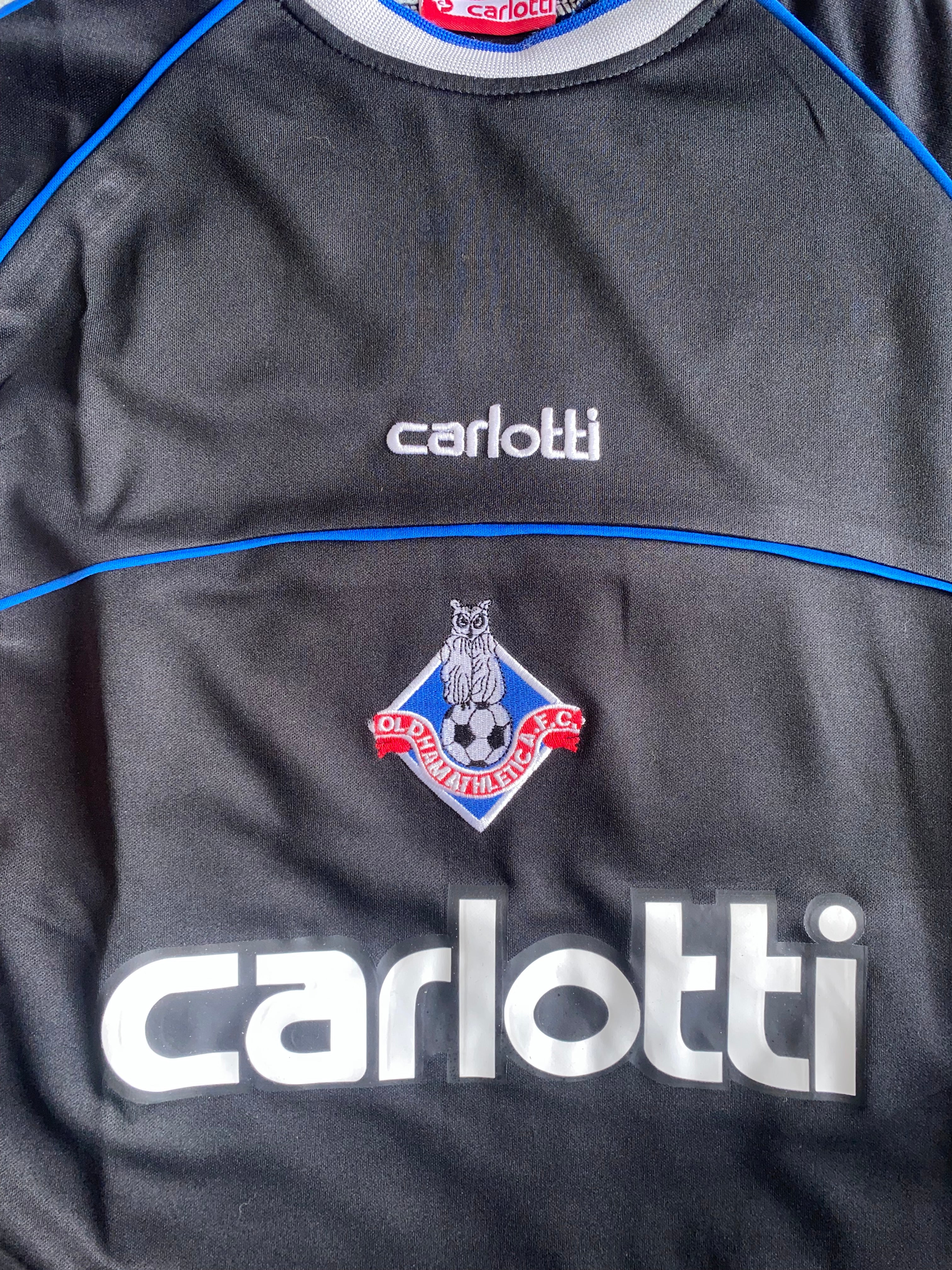 2005/06 OLDHAM ATHLETIC MATCH WORN AWAY SHIRT (BARLOW #29)