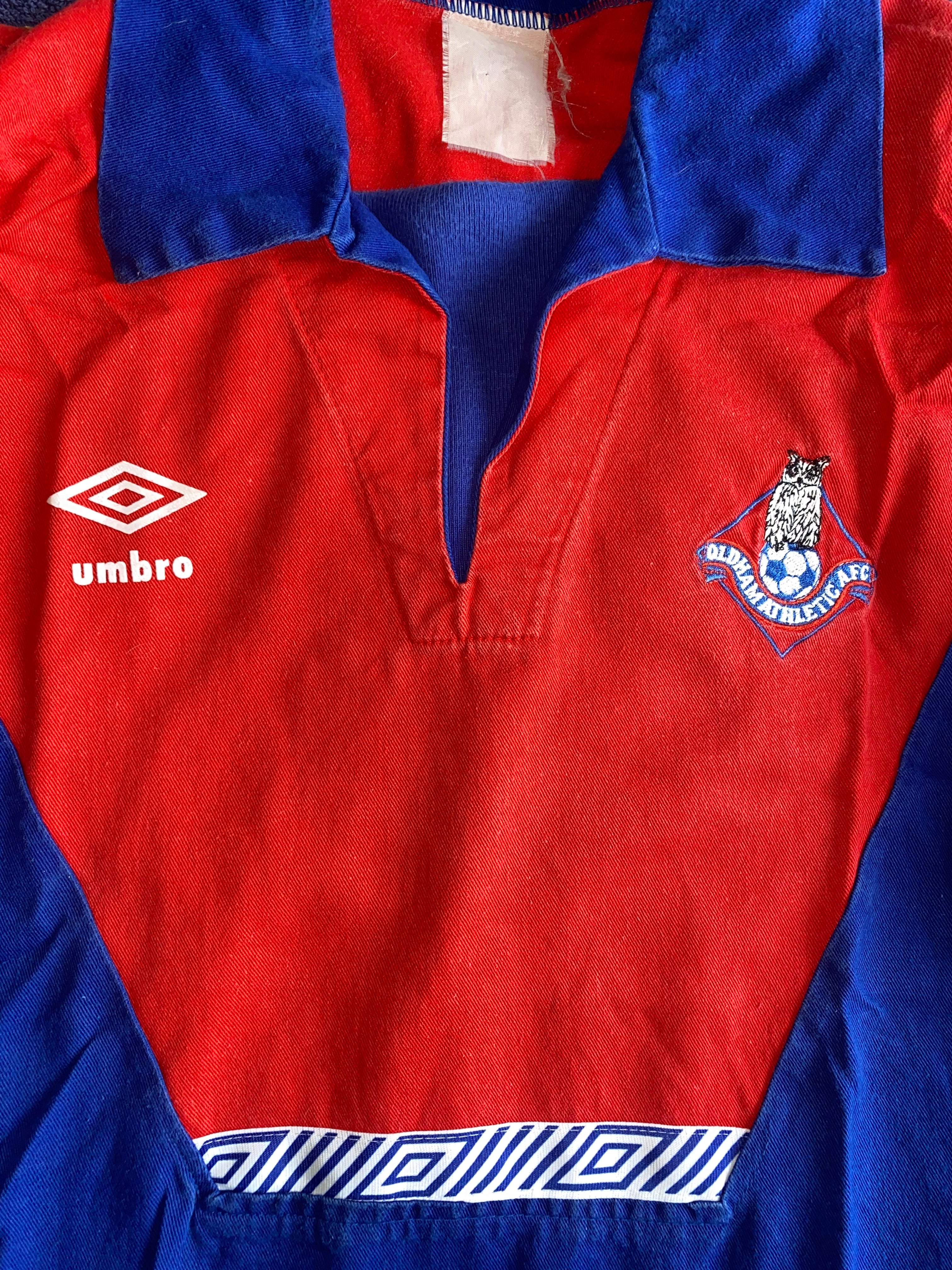 1990/91 OLDHAM ATHLETIC UMBRO TRAINING WORN DRILL TOP