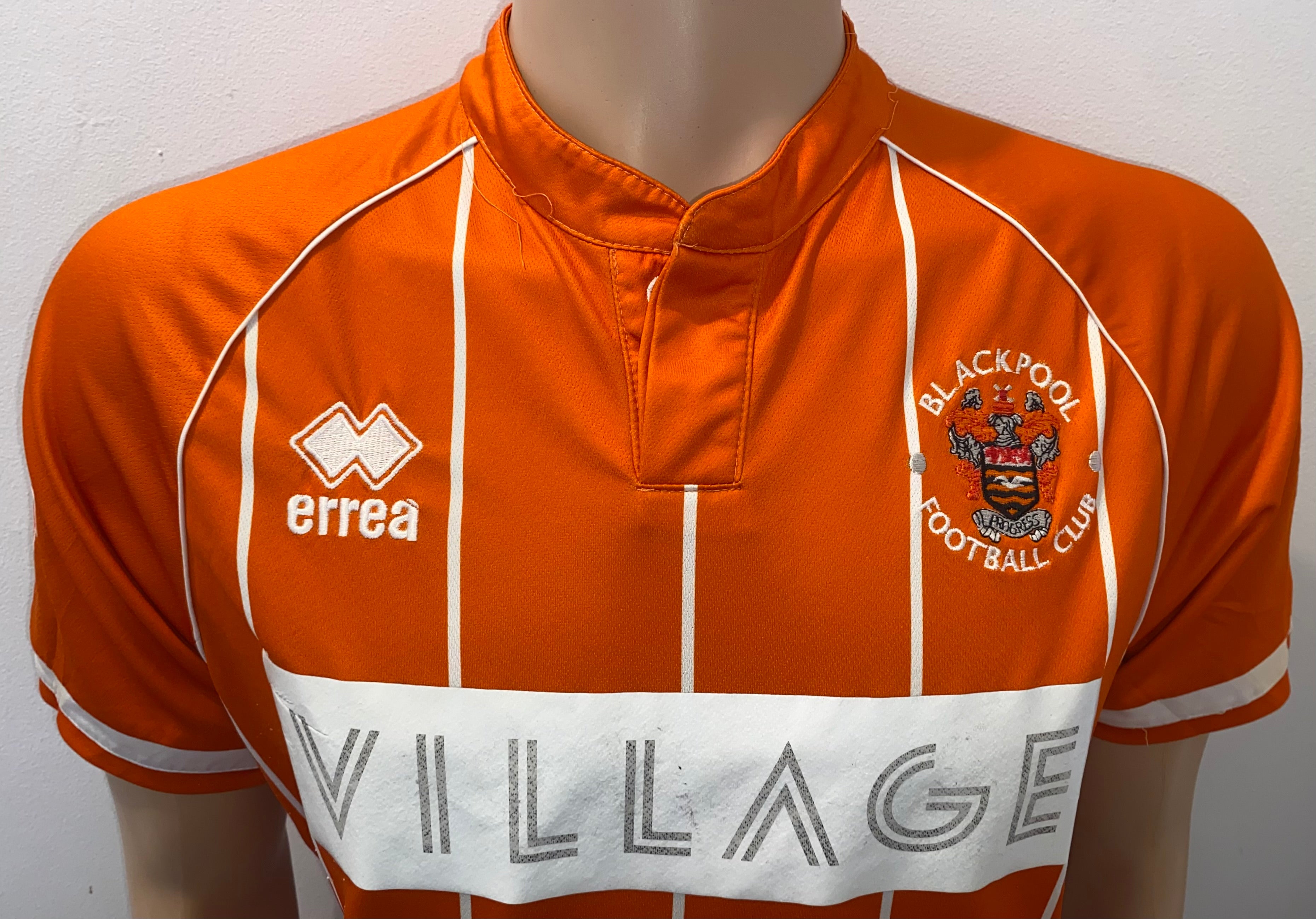 2015/16 BLACKPOOL MATCH WORN HOME SHIRT (FERGUSON #3)