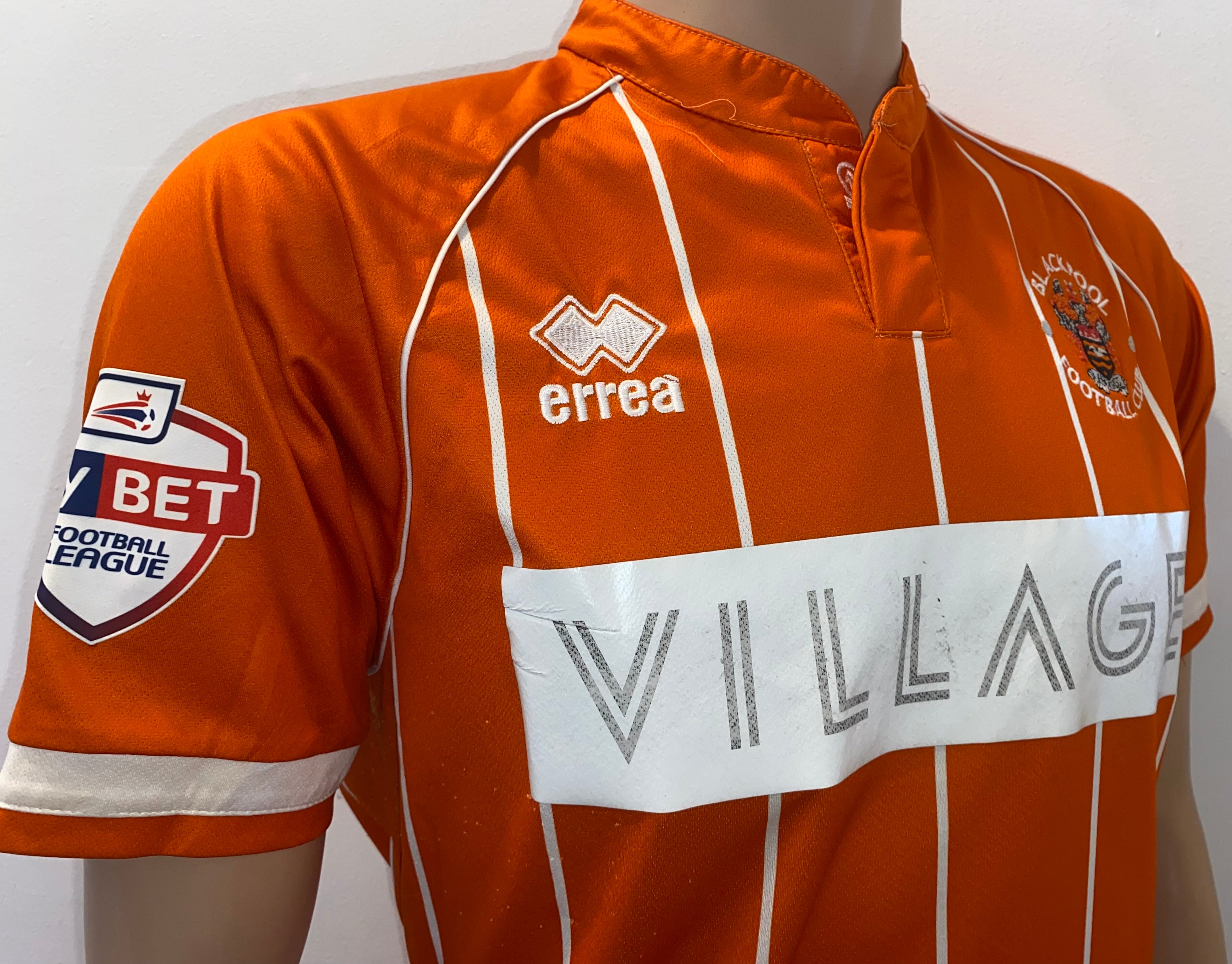 2015/16 BLACKPOOL MATCH WORN HOME SHIRT (FERGUSON #3)