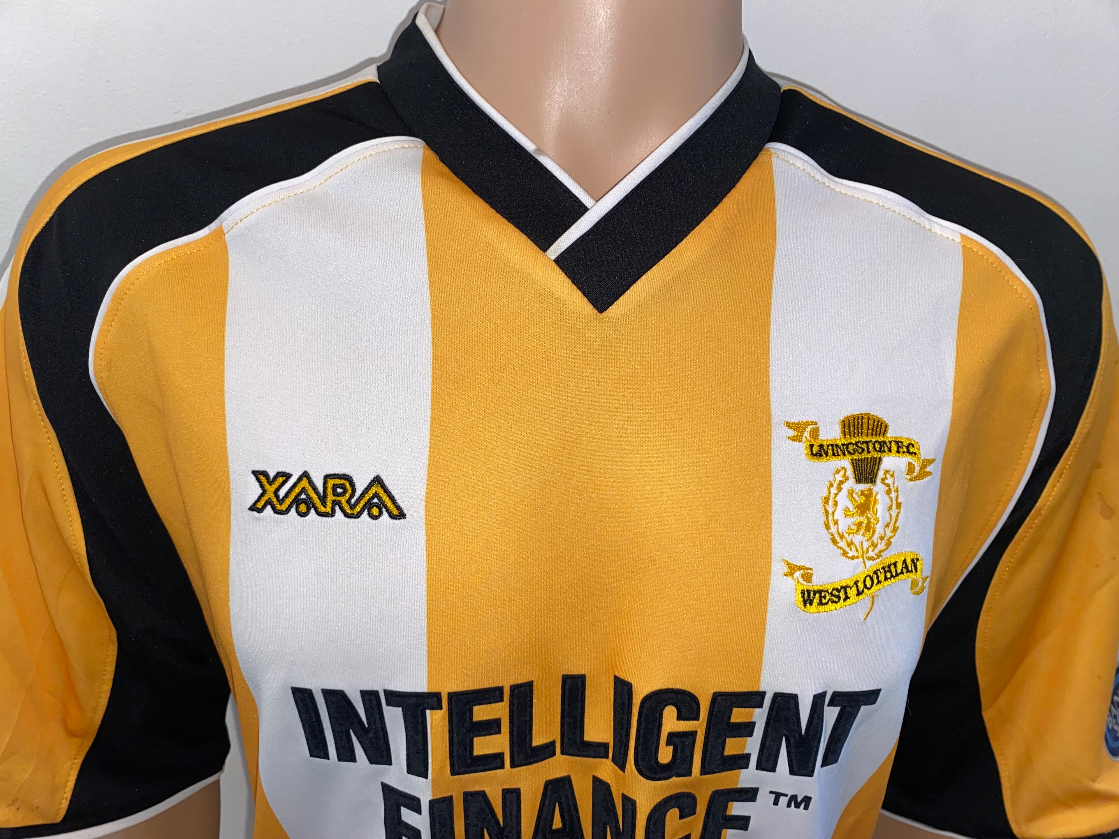 2004/05 LIVINGSTON F.C. MATCH WORN HOME SHIRT (HAMILTON #9)