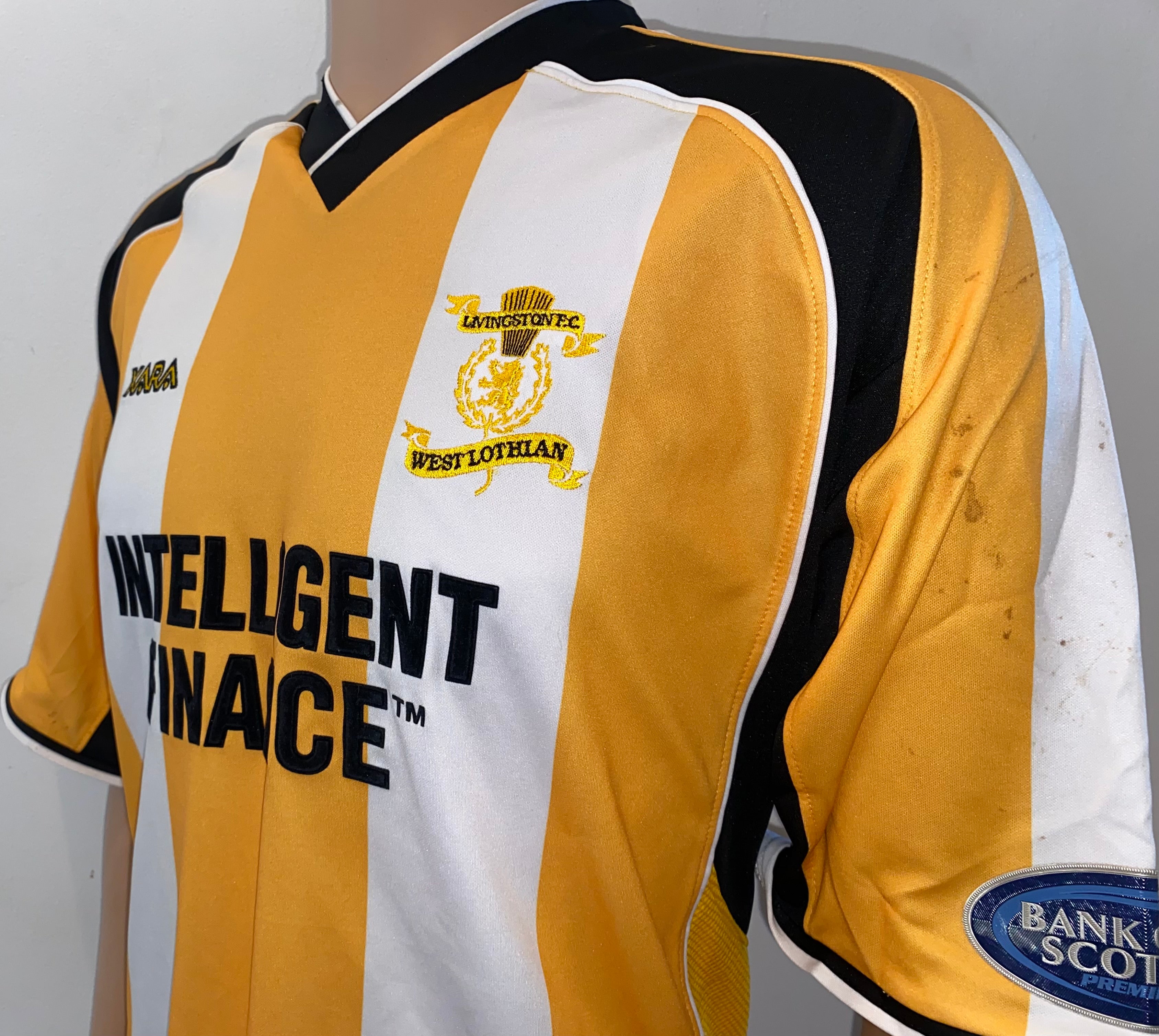 2004/05 LIVINGSTON F.C. MATCH WORN HOME SHIRT (HAMILTON #9)