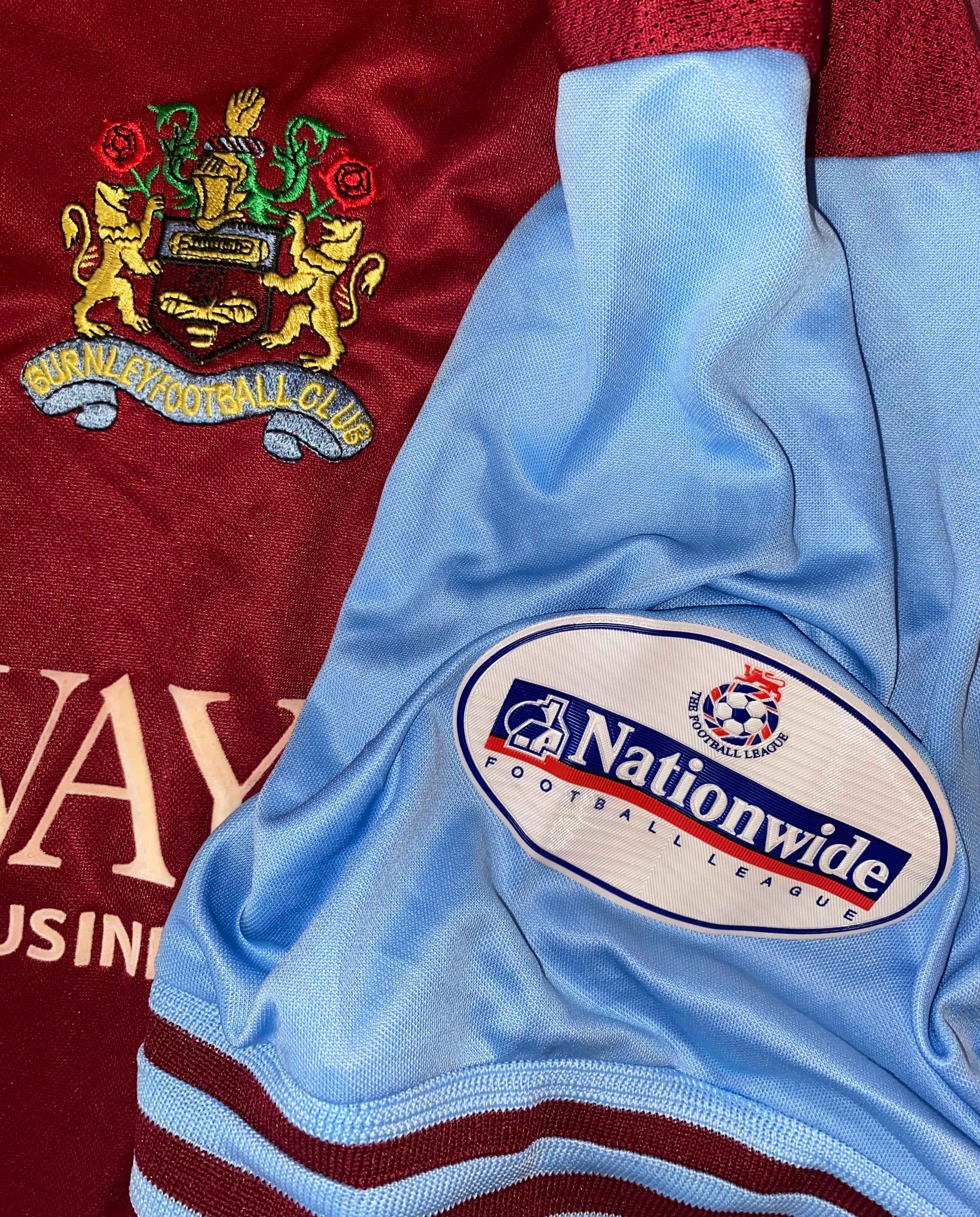 2003/04 BURNLEY MATCH WORN HOME SHIRT (MOORE #11)