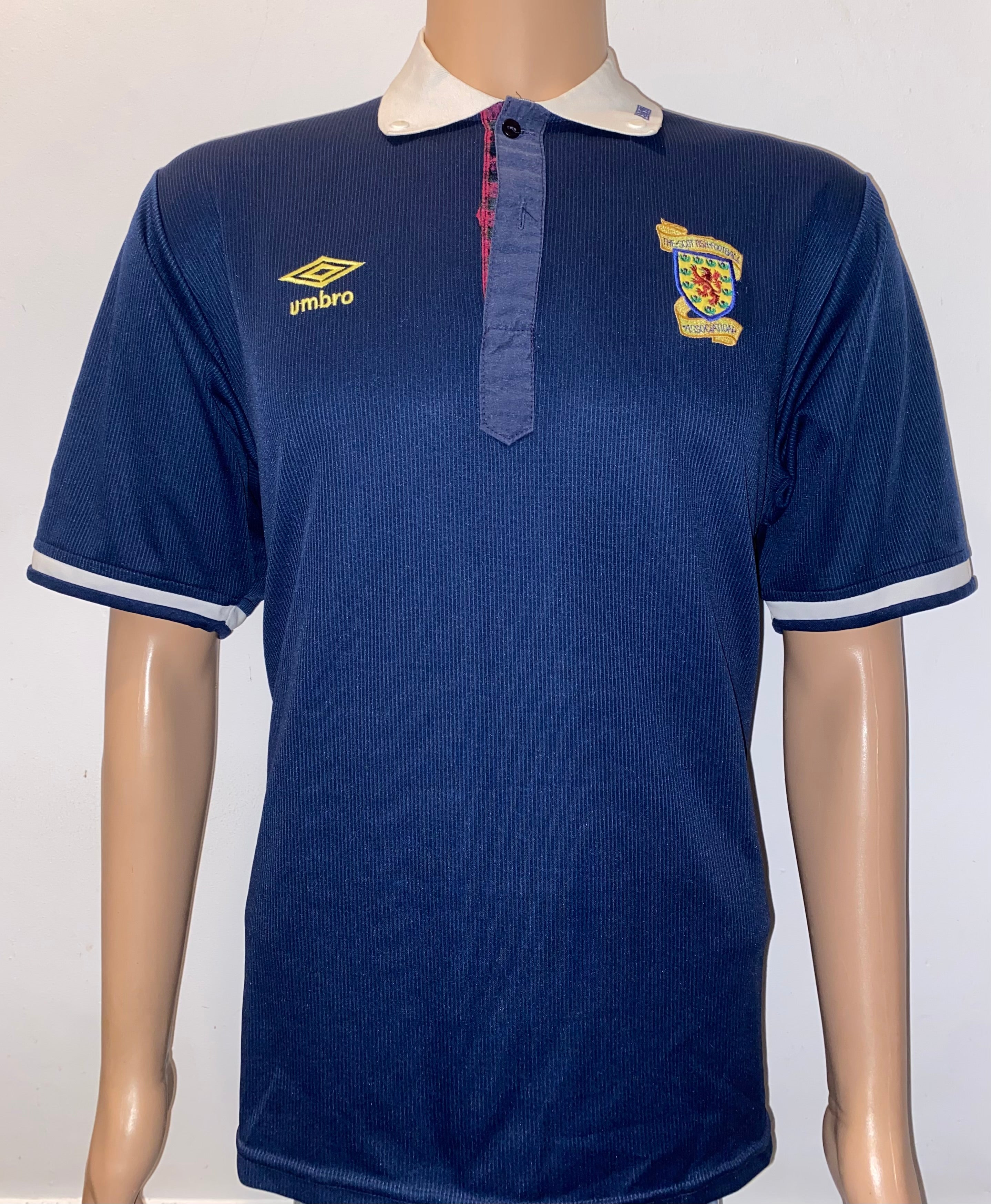 1989-1991 SCOTLAND MATCH WORN HOME SHIRT #17