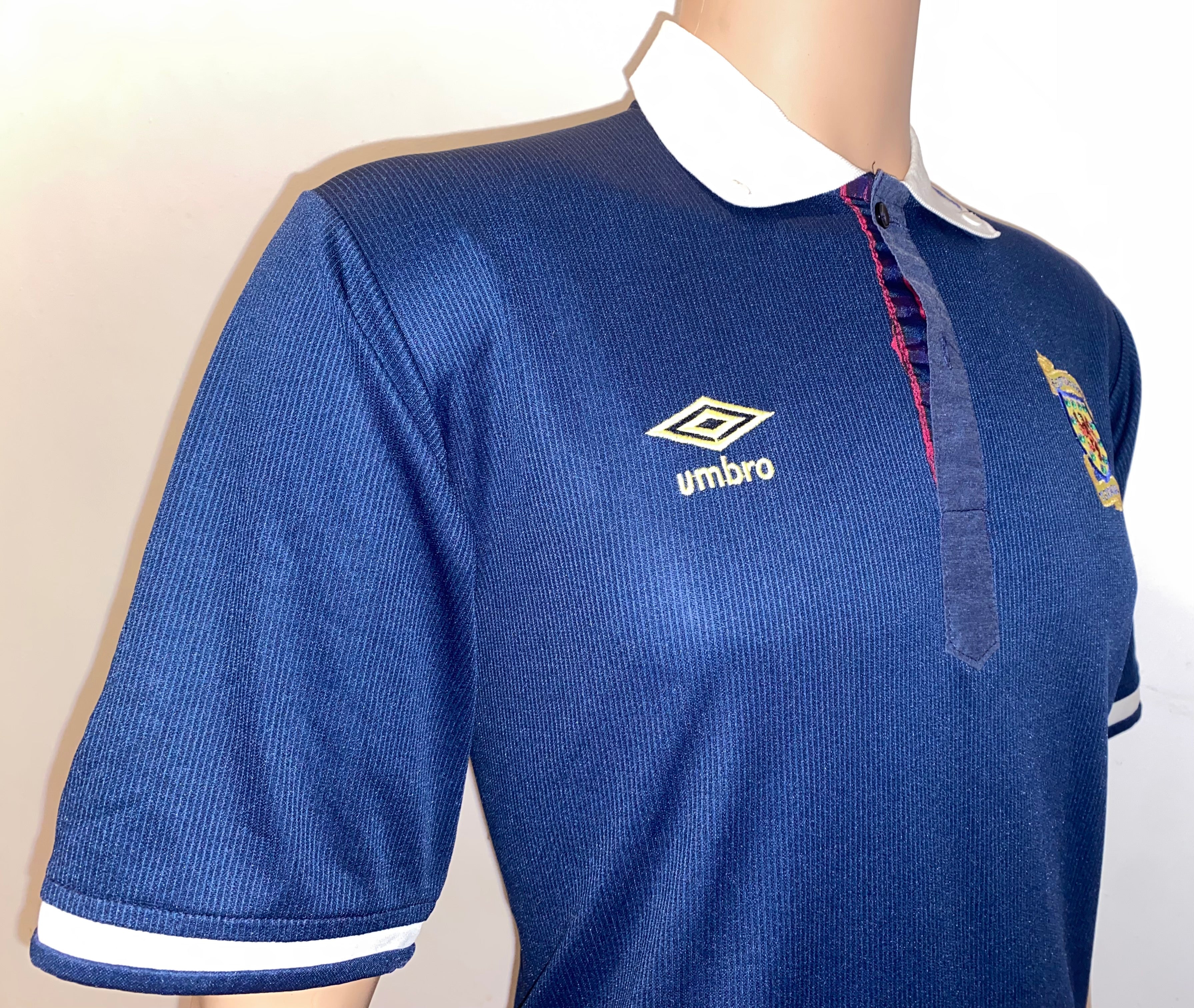 1989-1991 SCOTLAND MATCH WORN HOME SHIRT #17