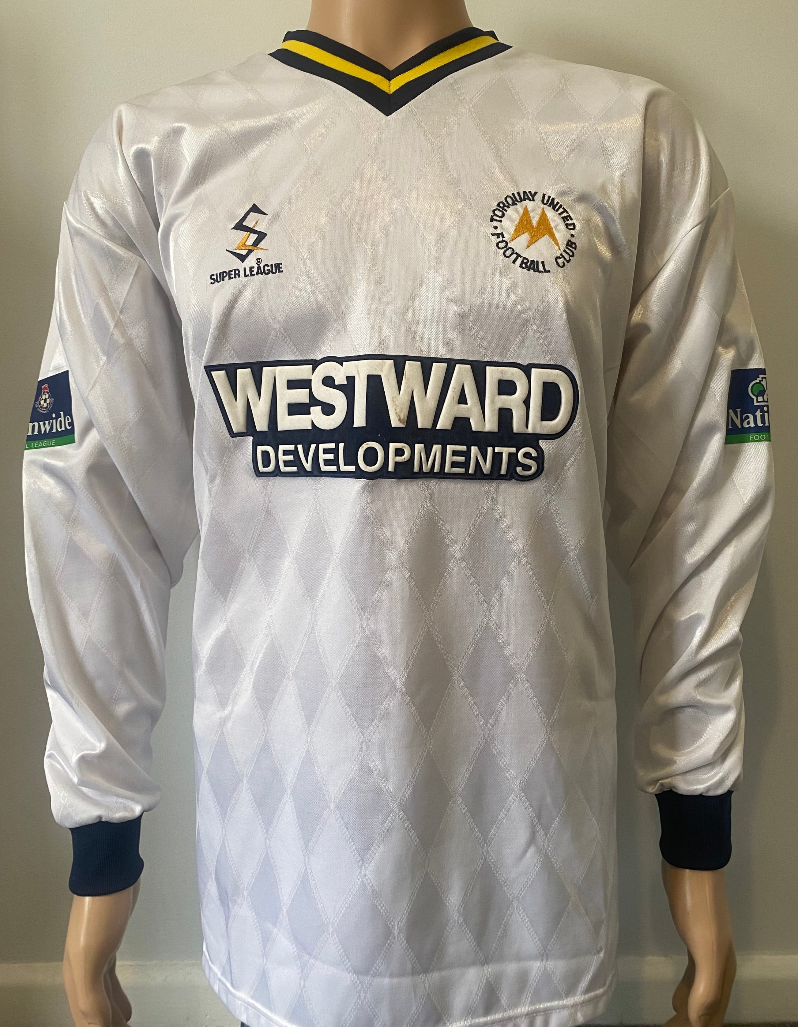 1999/2000 TORQUAY UNITED MATCH WORN AWAY SHIRT NICHOLS #18)