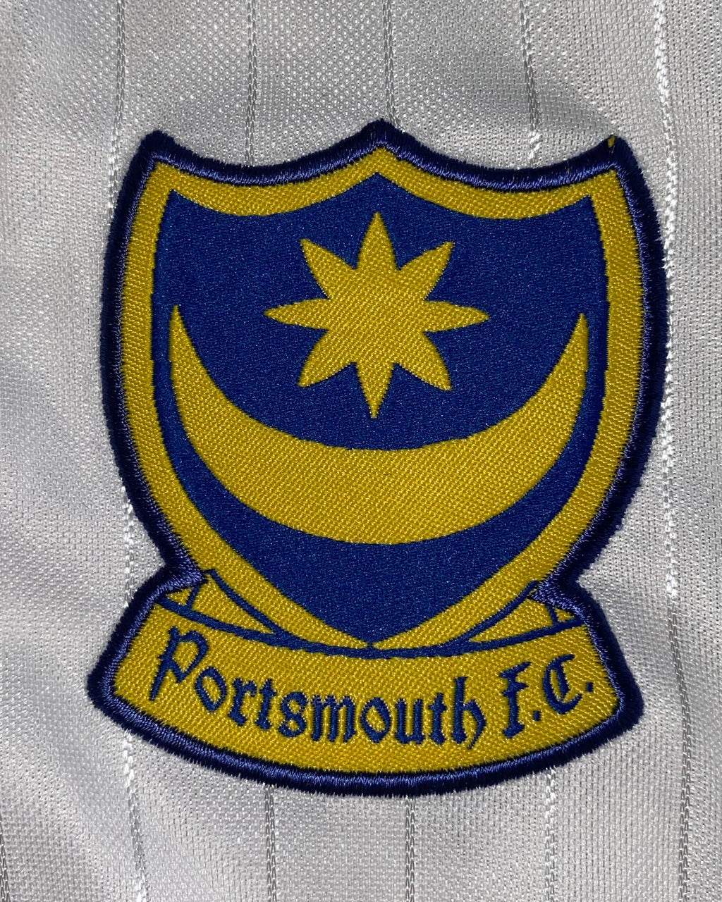 2003/04 PORTSMOUTH MATCH ISSUE THIRD SHIRT (HUNT #42)
