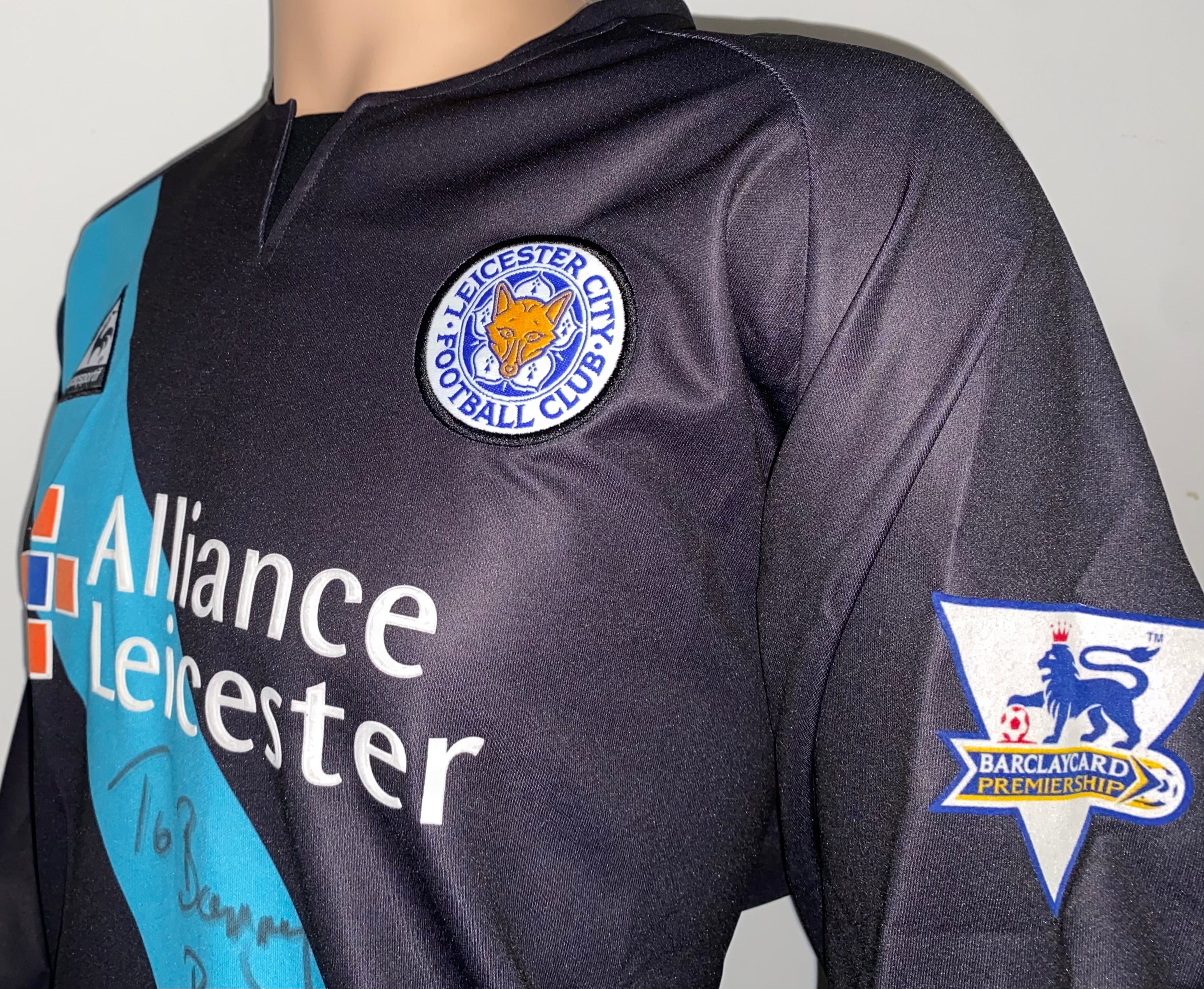 2003/04 LEICESTER CITY MATCH WORN AWAY SHIRT (SINCLAIR #3)