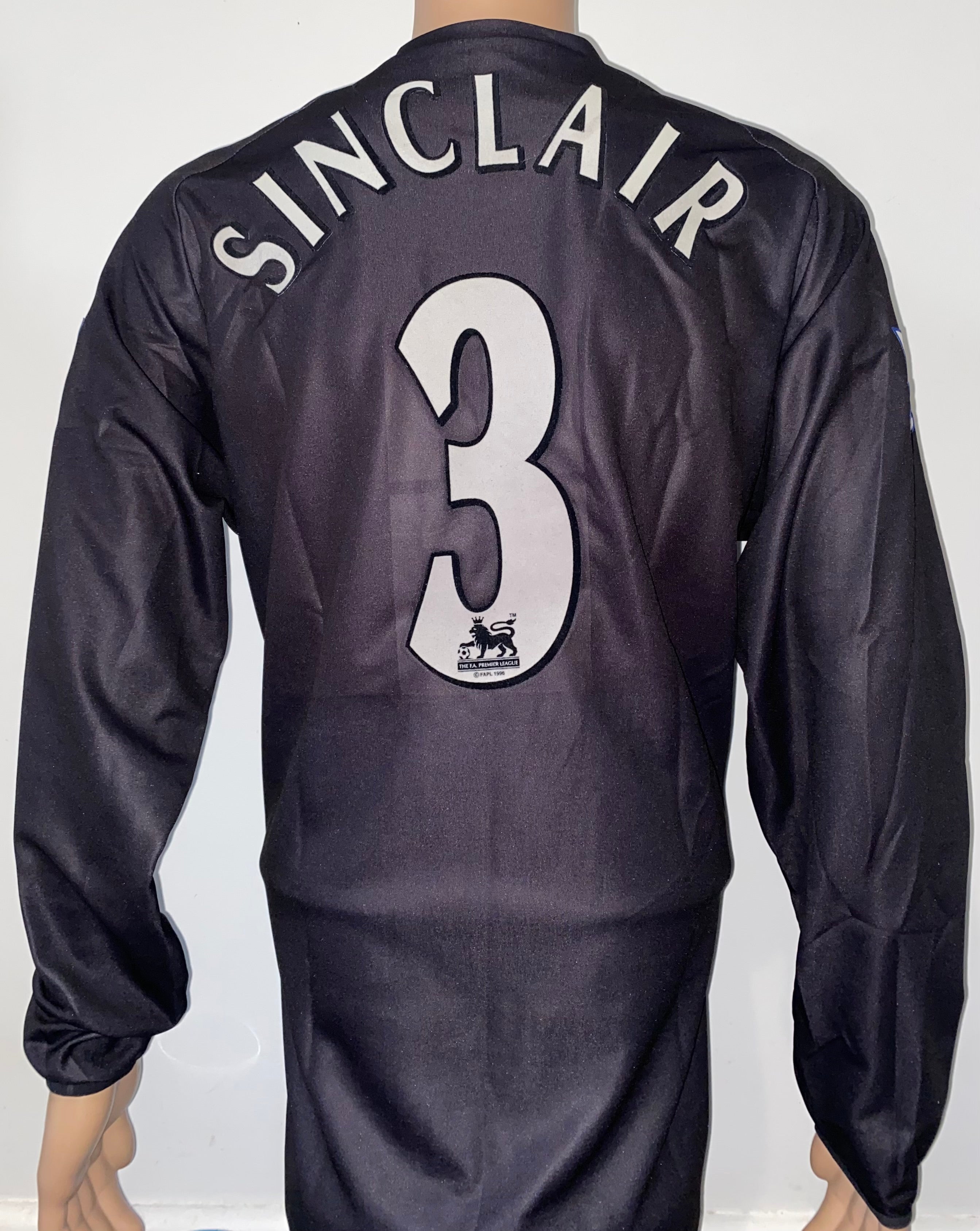 2003/04 LEICESTER CITY MATCH WORN AWAY SHIRT (SINCLAIR #3)