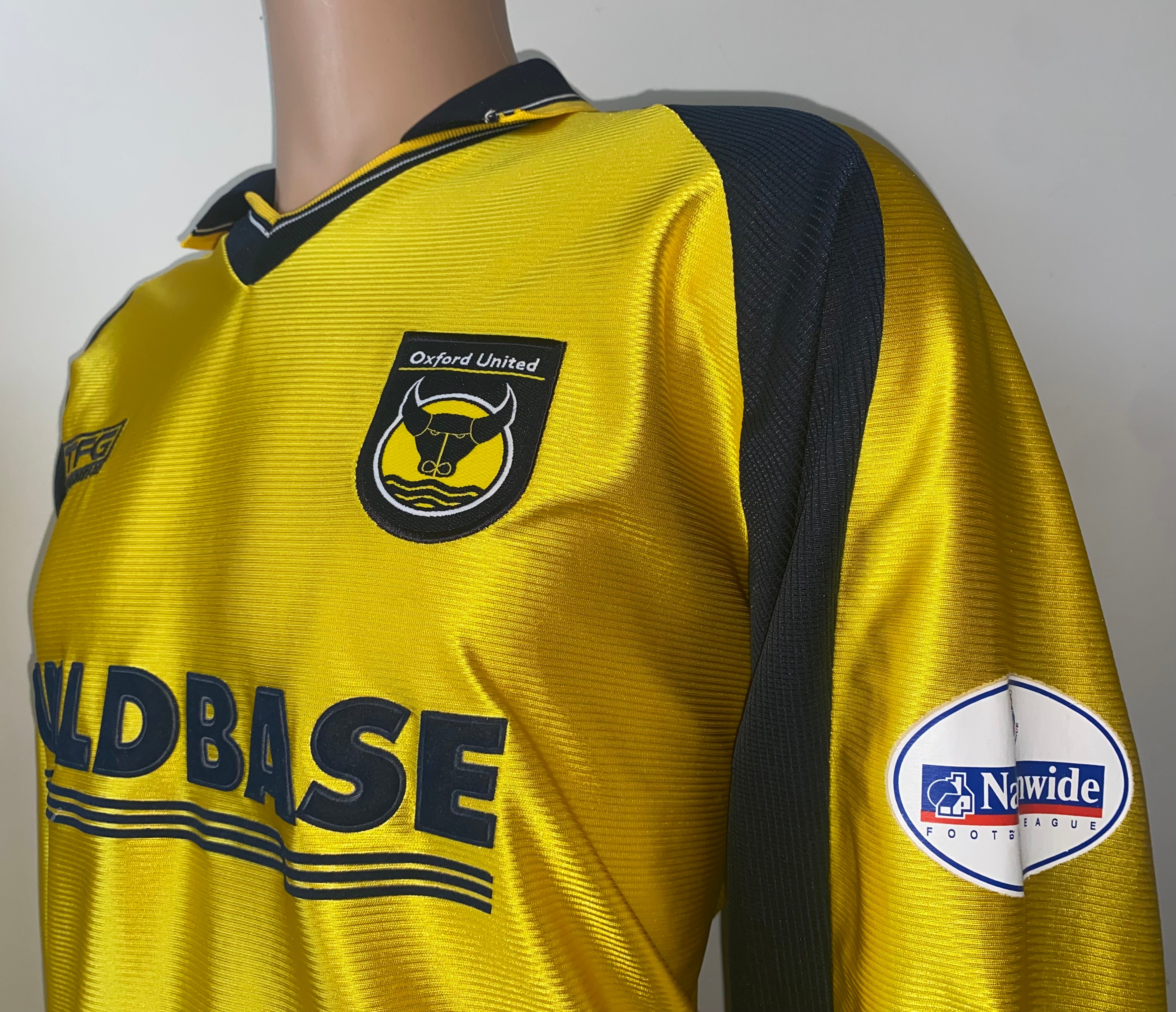 2001/02 OXFORD UNITED MATCH WORN HOME SHIRT (SAVAGE #4)