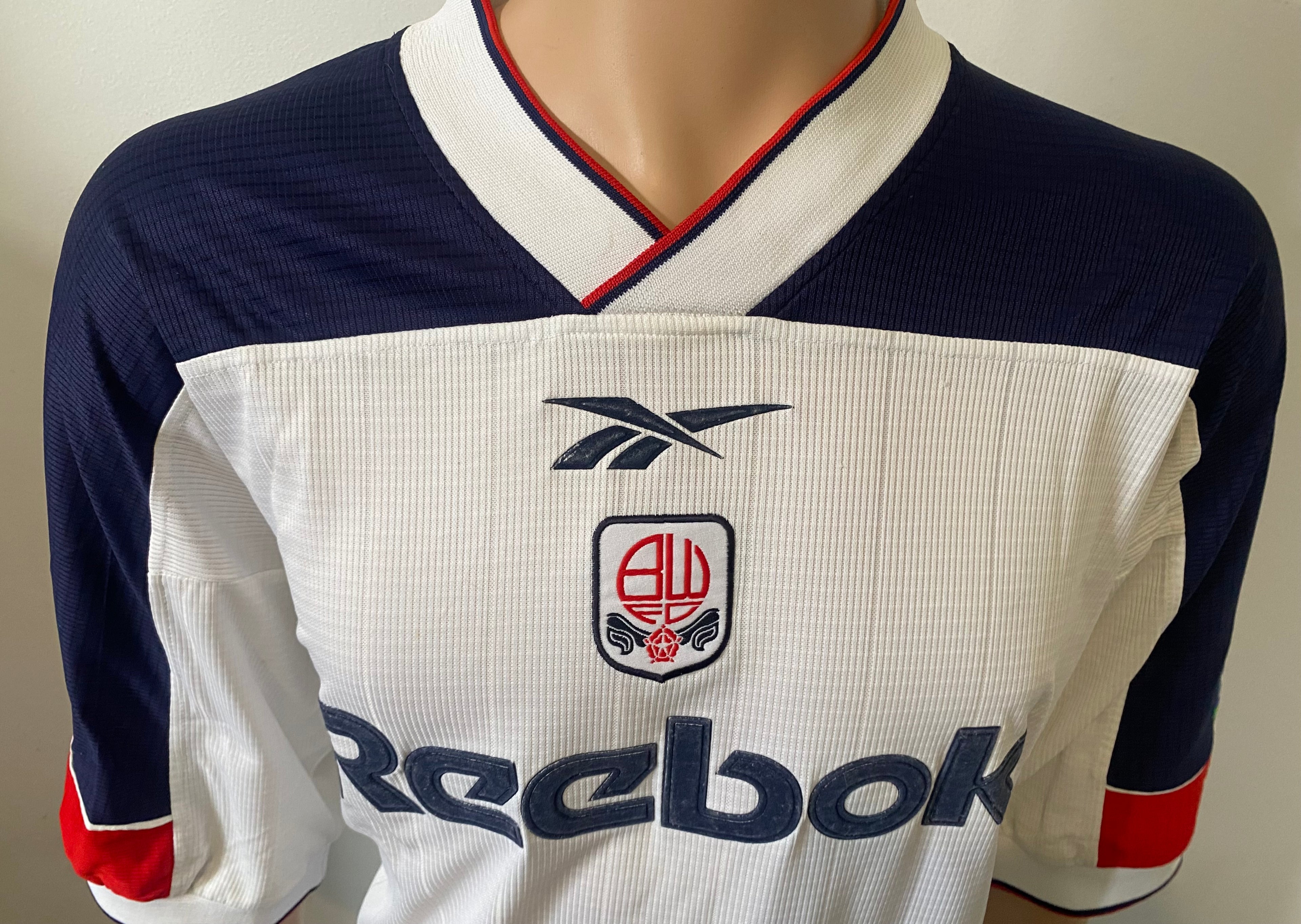 2000/01 BOLTON WANDERERS MATCH WORN HOME SHIRT (FARRELLY #23)