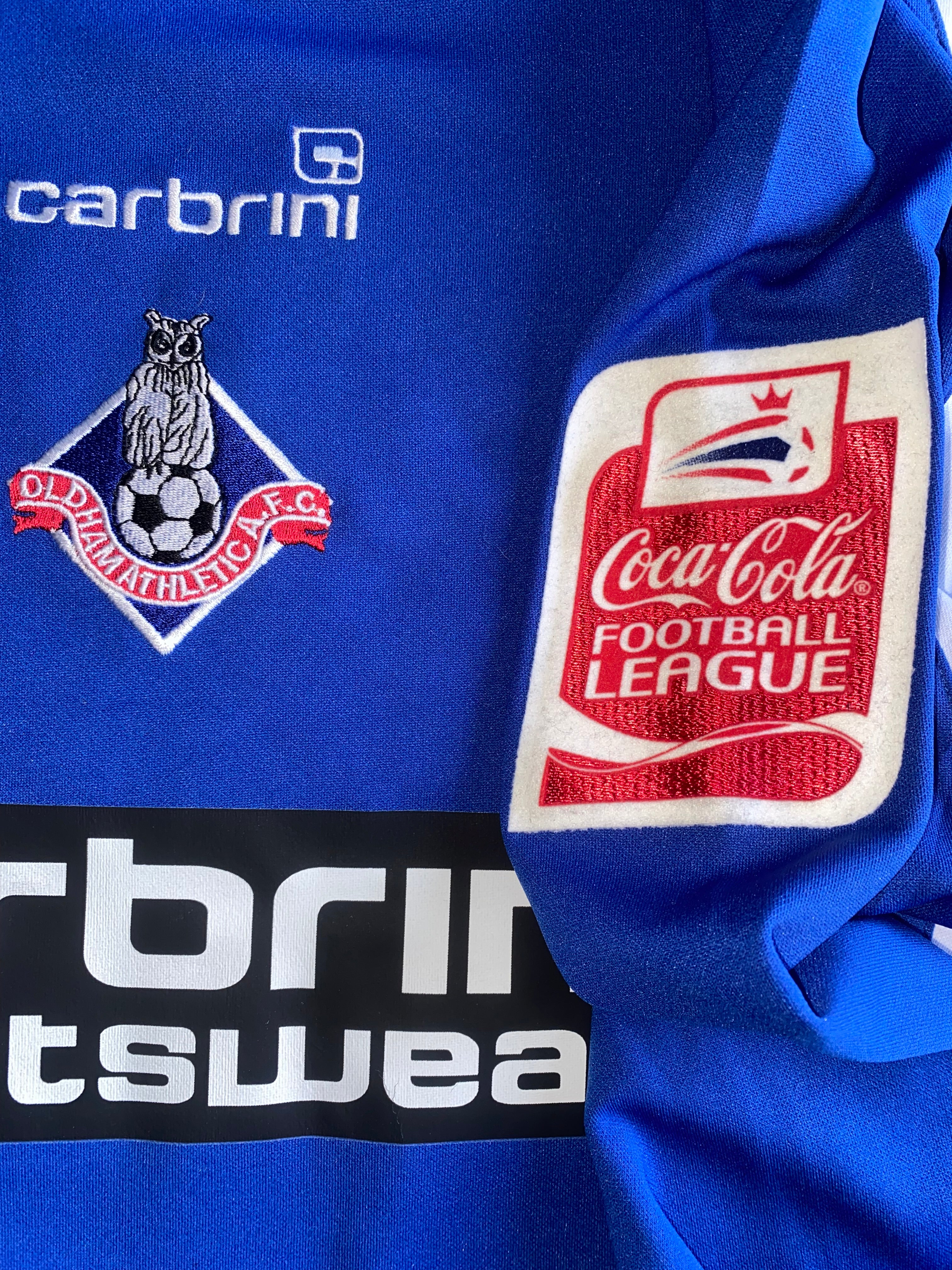2008/09 OLDHAM ATHLETIC MATCH WORN HOME SHIRT (DAVIES #10)