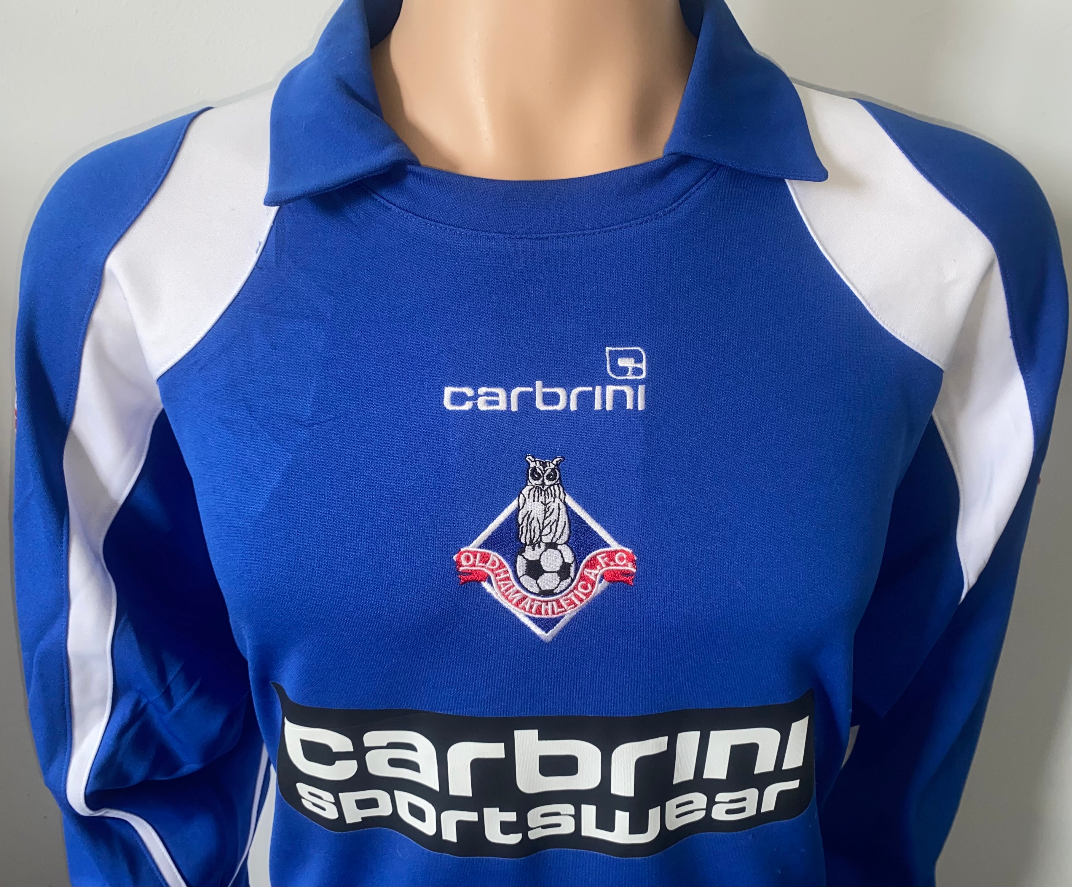 2008/09 OLDHAM ATHLETIC MATCH WORN HOME SHIRT (DAVIES #10)