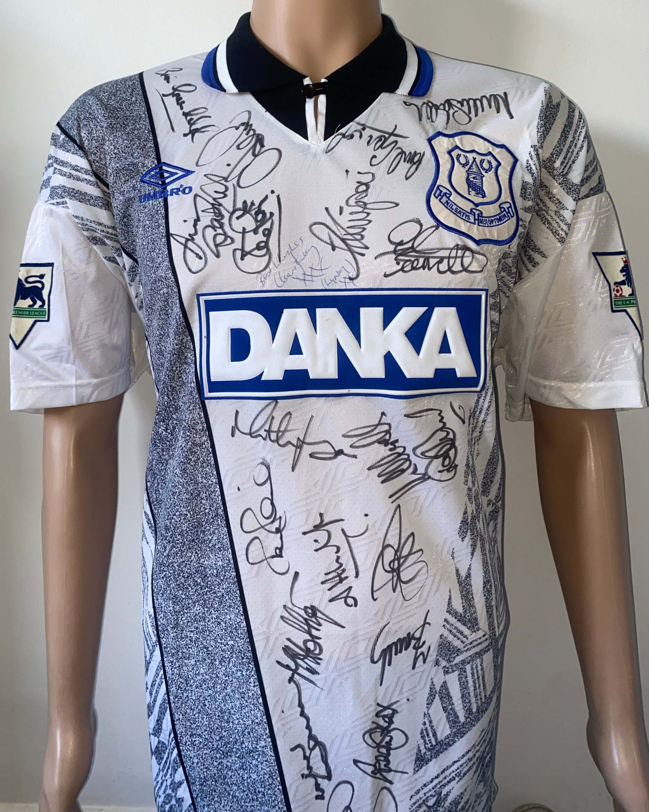 1995/96 EVERTON MATCH WORN AWAY SHIRT (O’CONNOR #24)