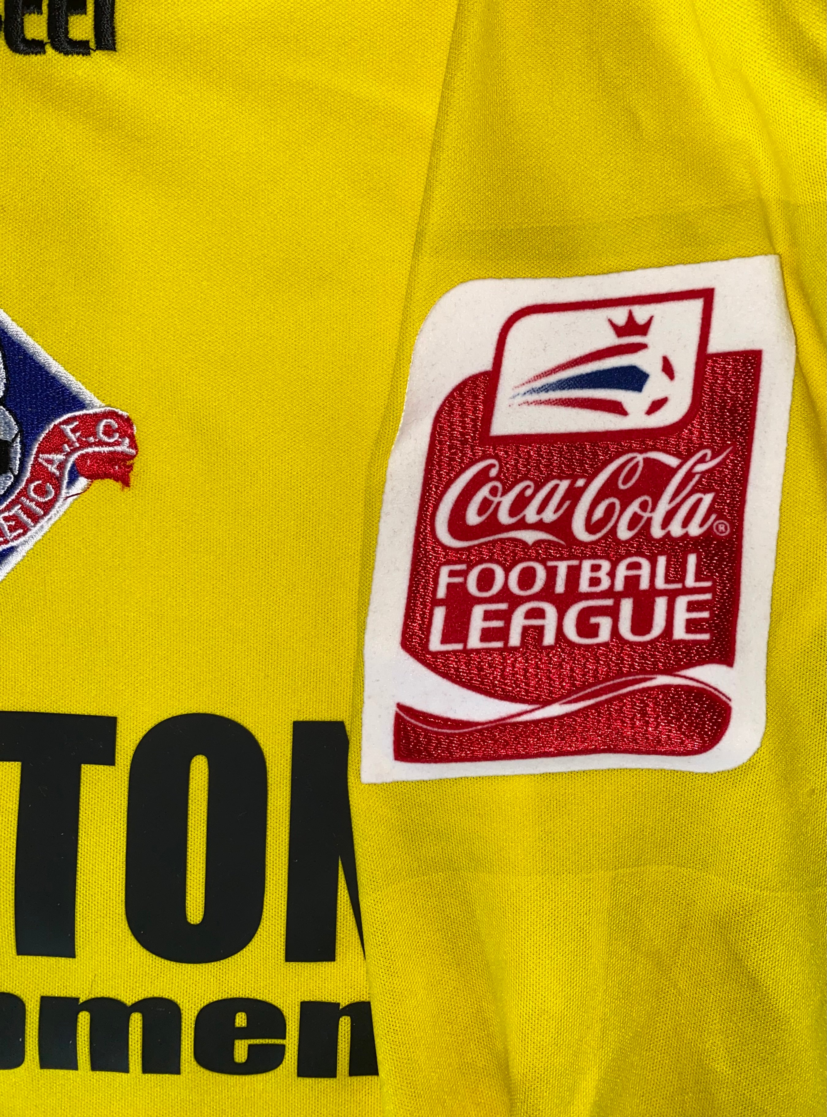 2006/07 OLDHAM ATHLETIC MATCH WORN GOALKEEPERS SHIRT (HOWARTH #13)
