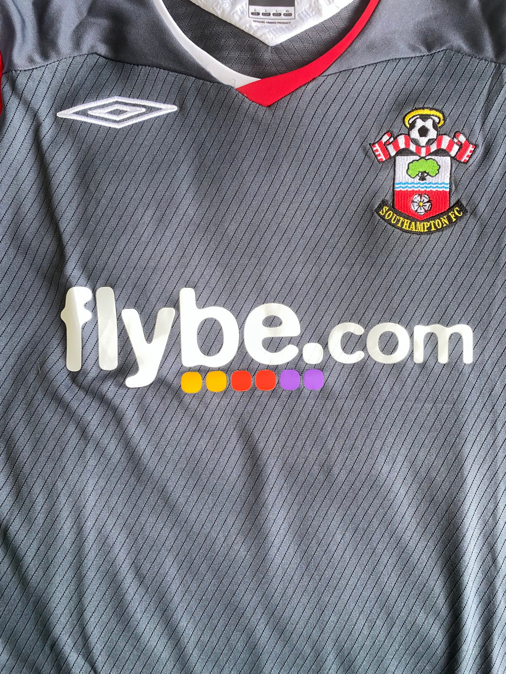 2009 MATCH WORN SOUTHAMPTON AWAY SHIRT (SURMAN #11)