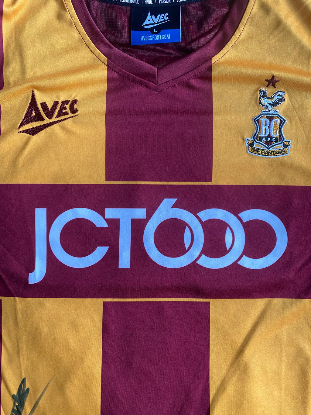 2017/18 BRADFORD CITY MATCH WORN HOME SHIRT (HAWKES #28)