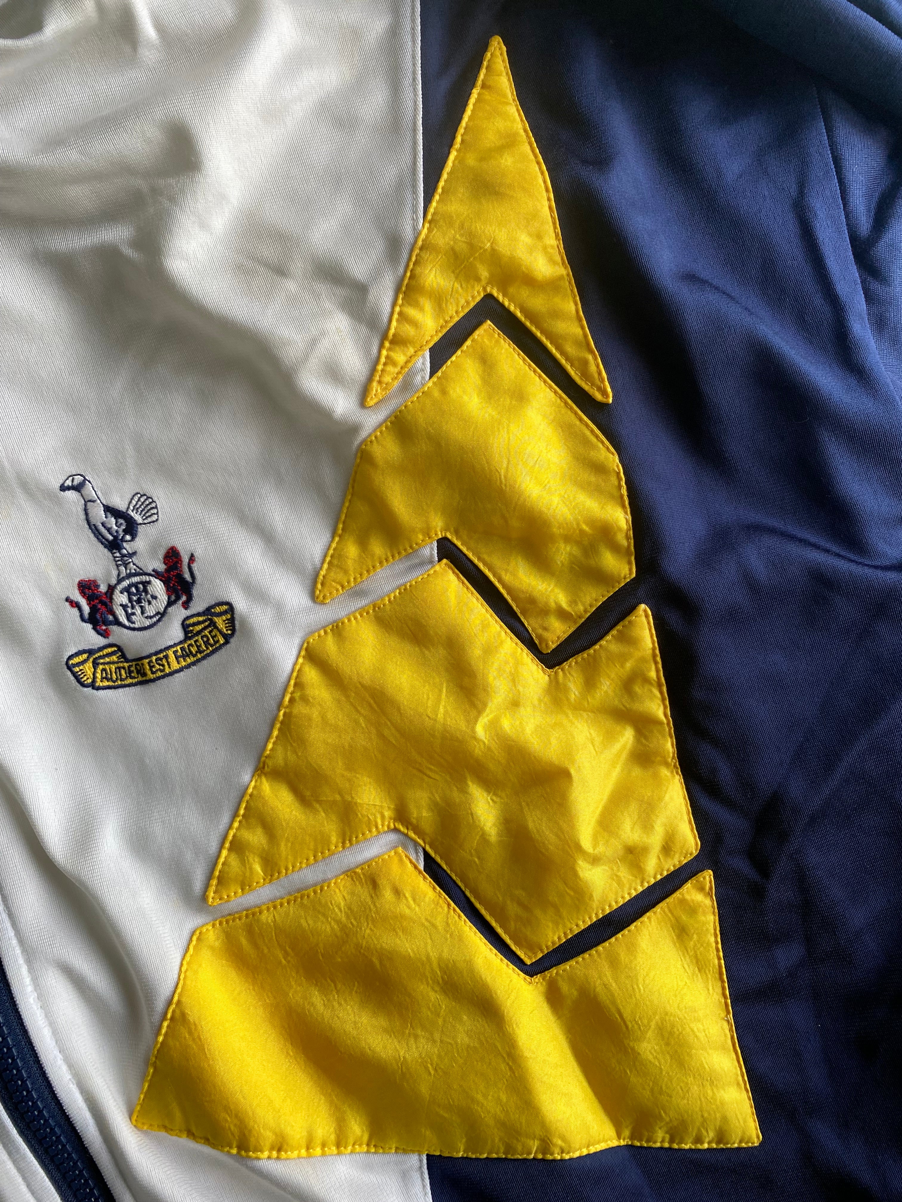 1991 TOTTENHAM HOTSPUR PLAYER WORN PRESENTATION TRACKSUIT JACKET (IAN WALKER)