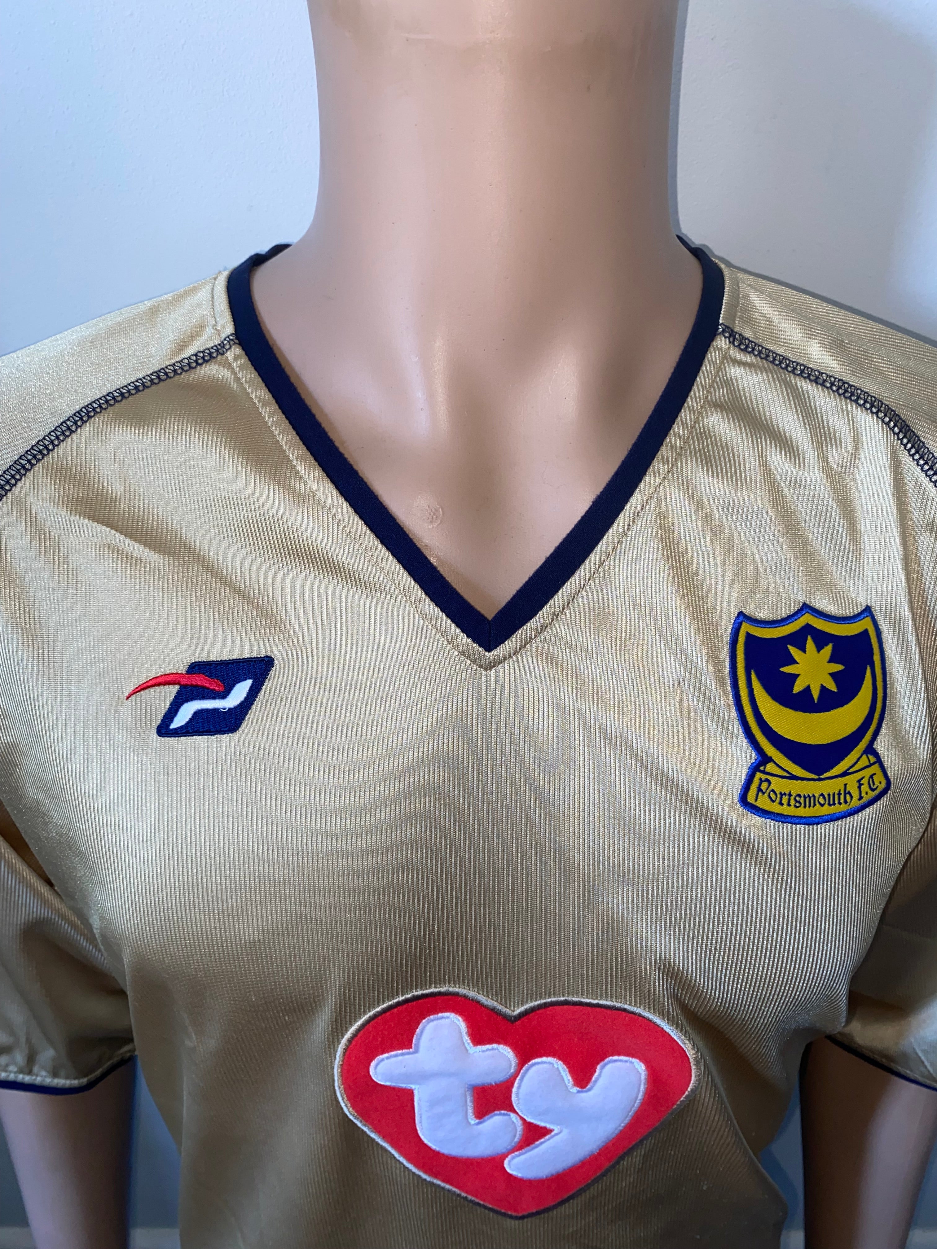 2002/03 MATCH WORN PORTSMOUTH AWAY SHIRT (ROBINSON #16)