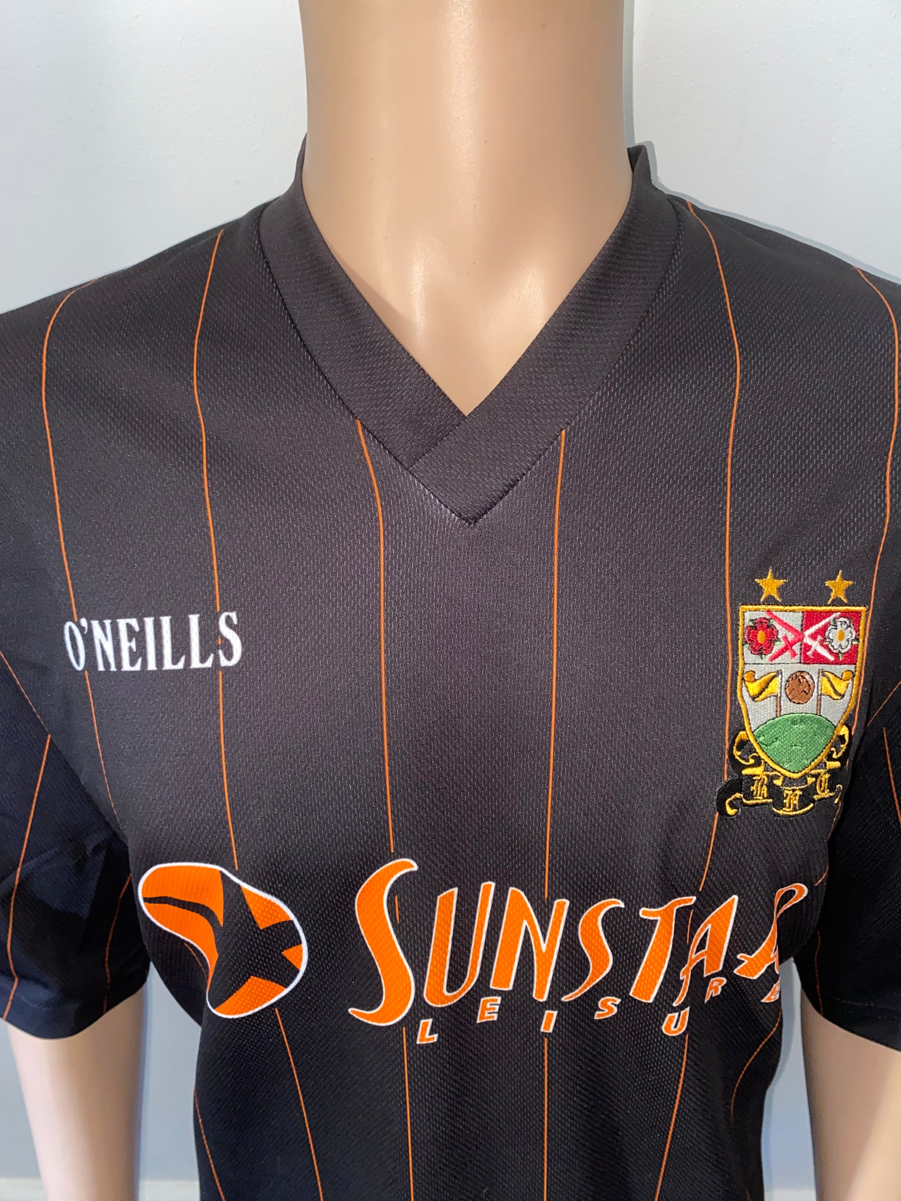 2005/06 ;BARNET MATCH WORN AWAY SHIRT (GOMIS #23)