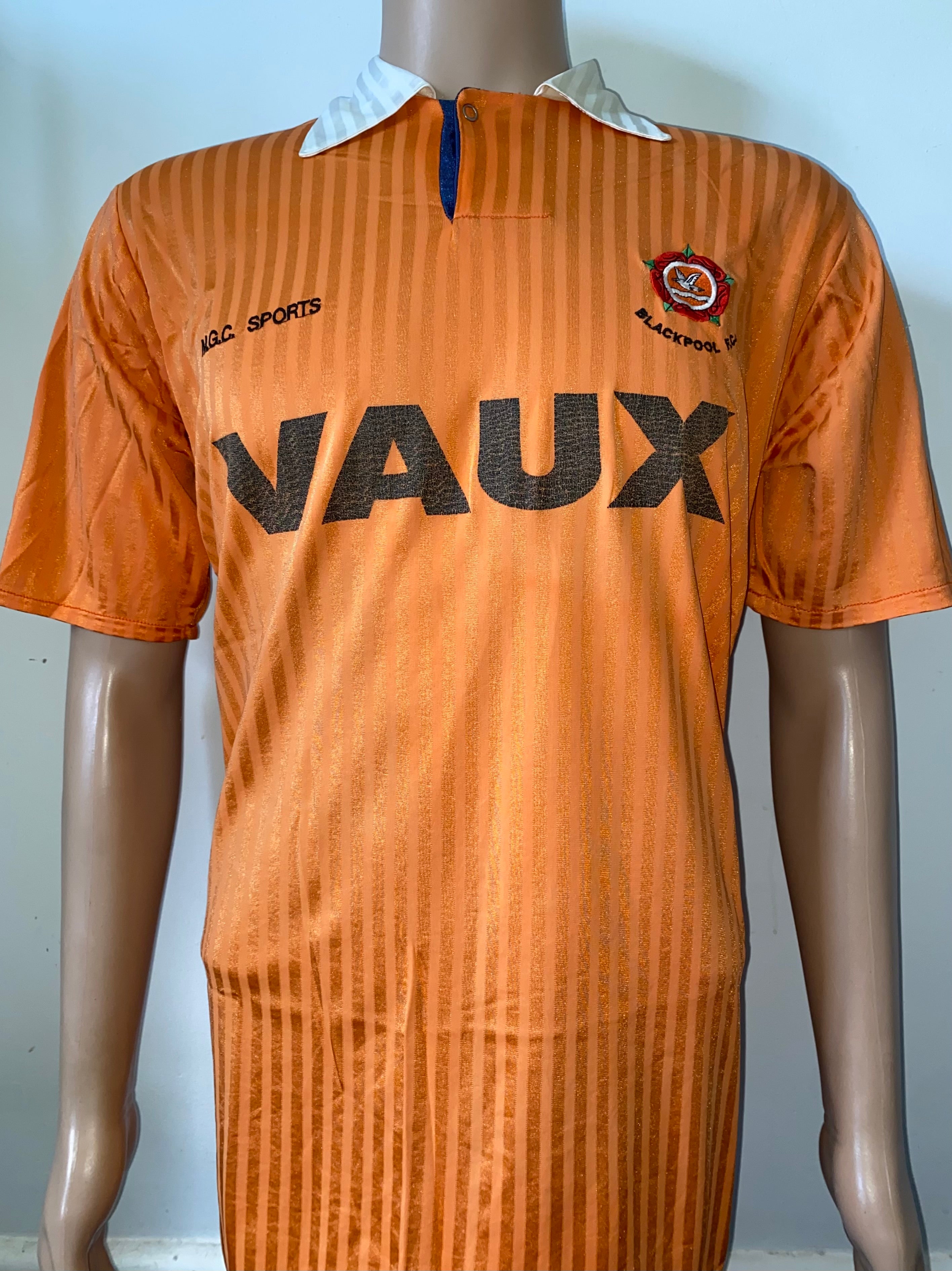 1990/91 BLACKPOOL MATCH WORN HOME SHIRT #11