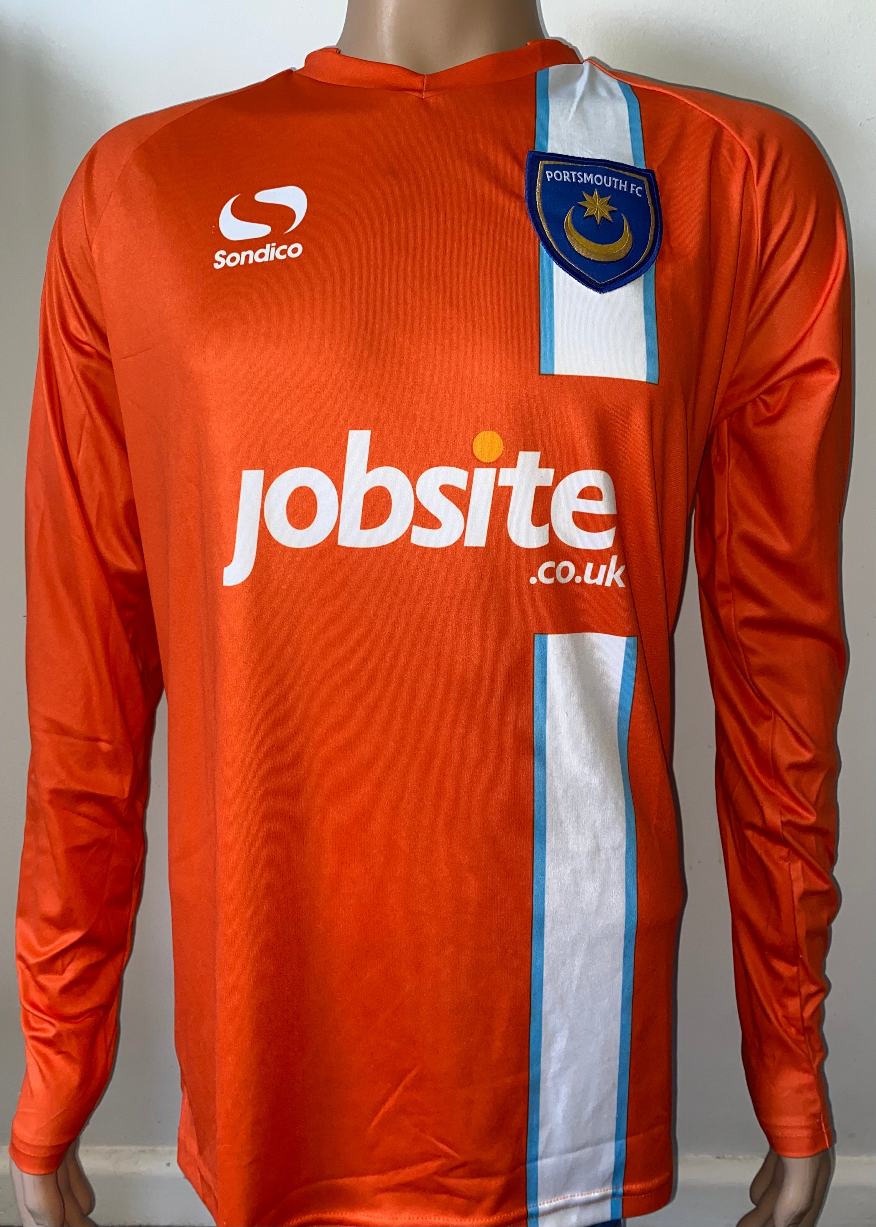 2014/15 PORTSMOUTH MATCH WORN HOME GOALKEEPERS SHIRT (JONES #1)