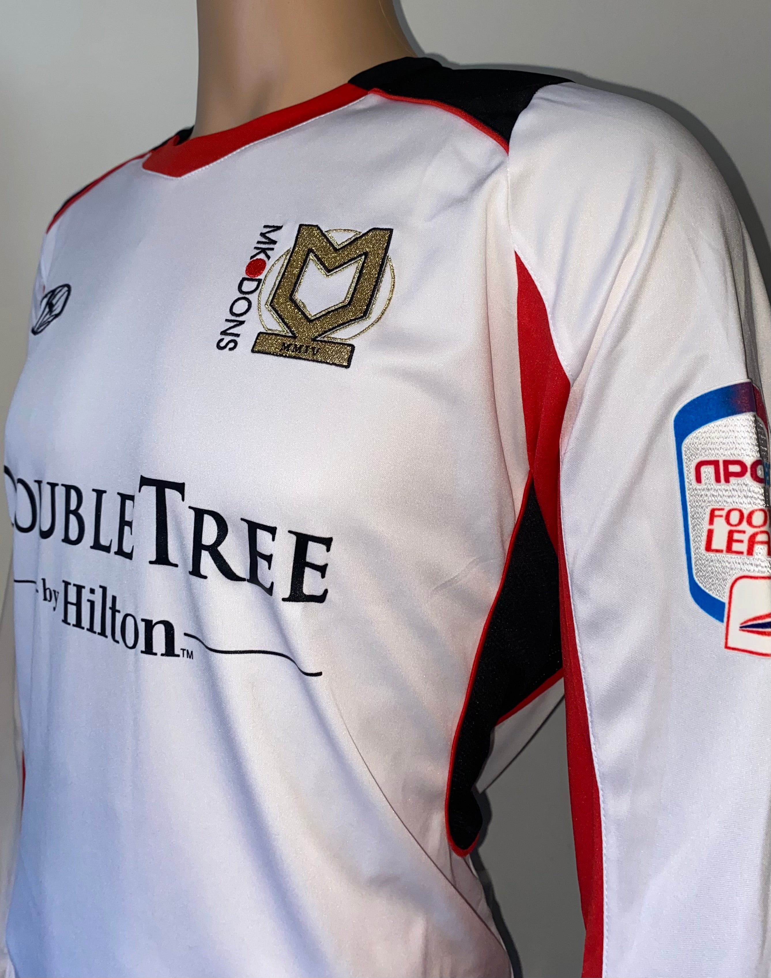 2010/11 MK DONS MATCH WORN HOME SHIRT (POWELL #27)